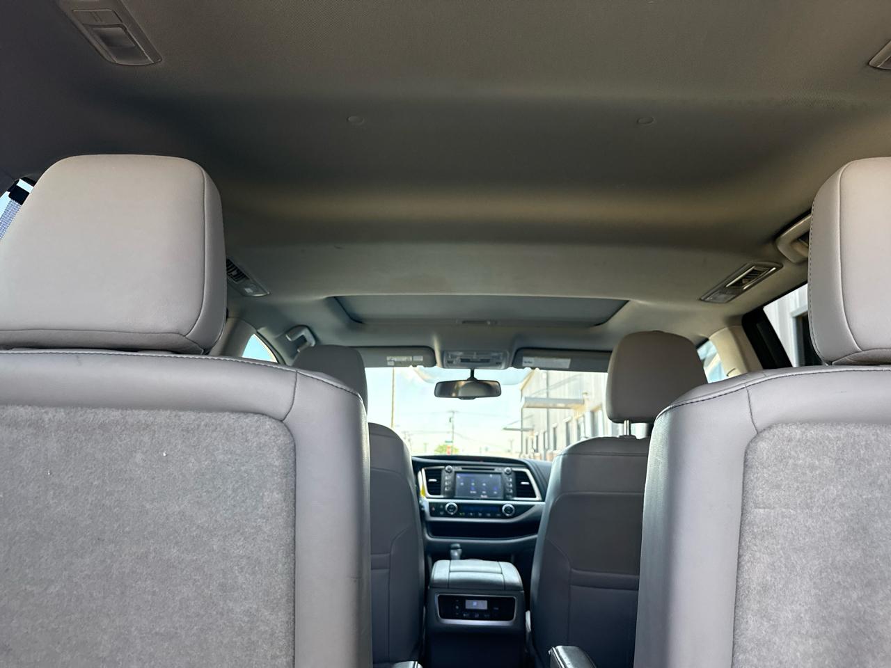 Toyota Highlander FWD 4dr V6 XLE (Natl) 2015