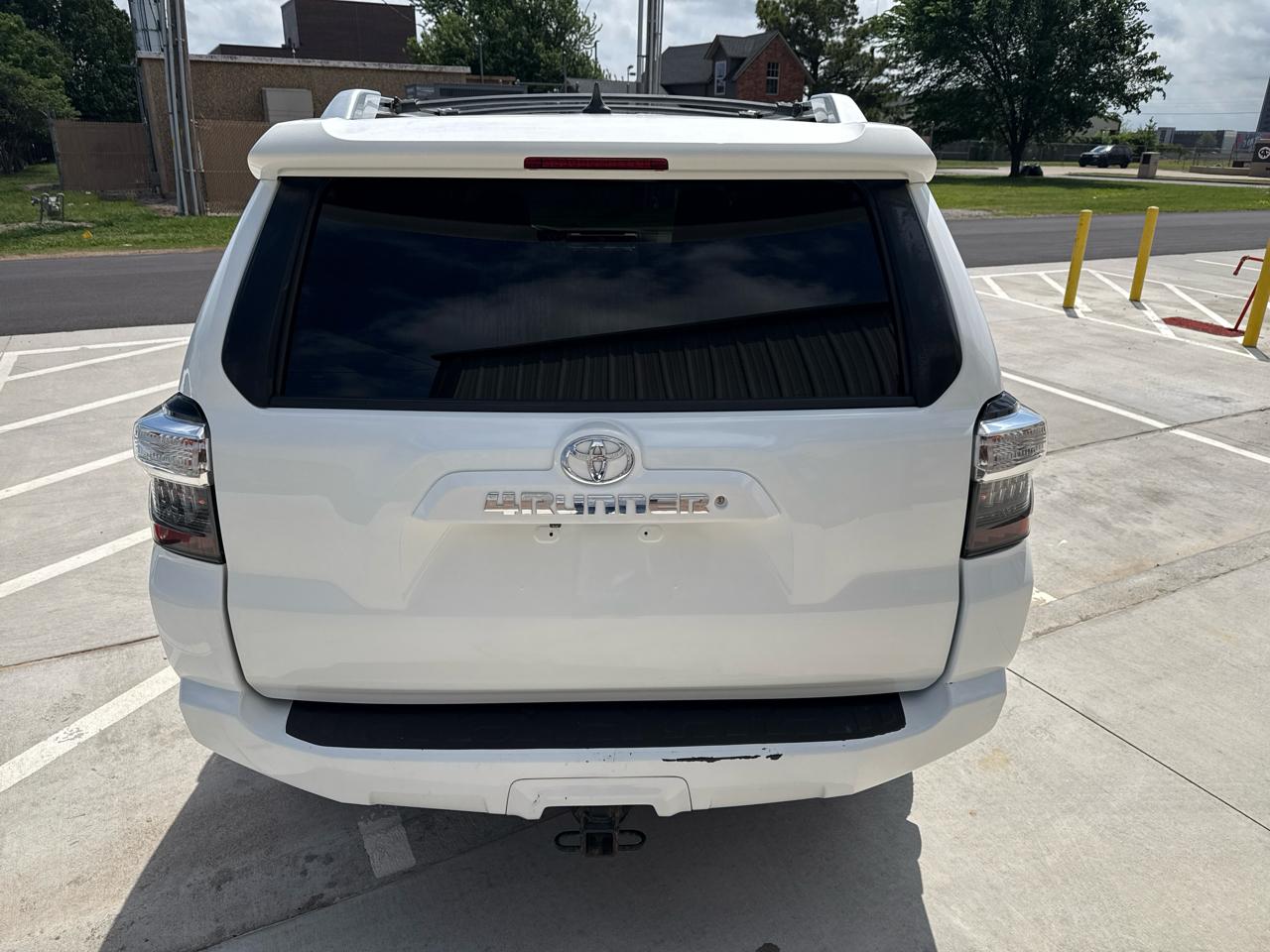 Toyota 4Runner RWD 4dr V6 SR5 Premium (Natl) 2014