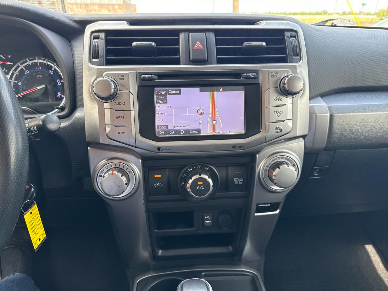 Toyota 4Runner RWD 4dr V6 SR5 Premium (Natl) 2014
