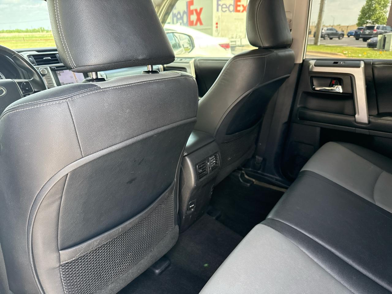 Toyota 4Runner RWD 4dr V6 SR5 Premium (Natl) 2014
