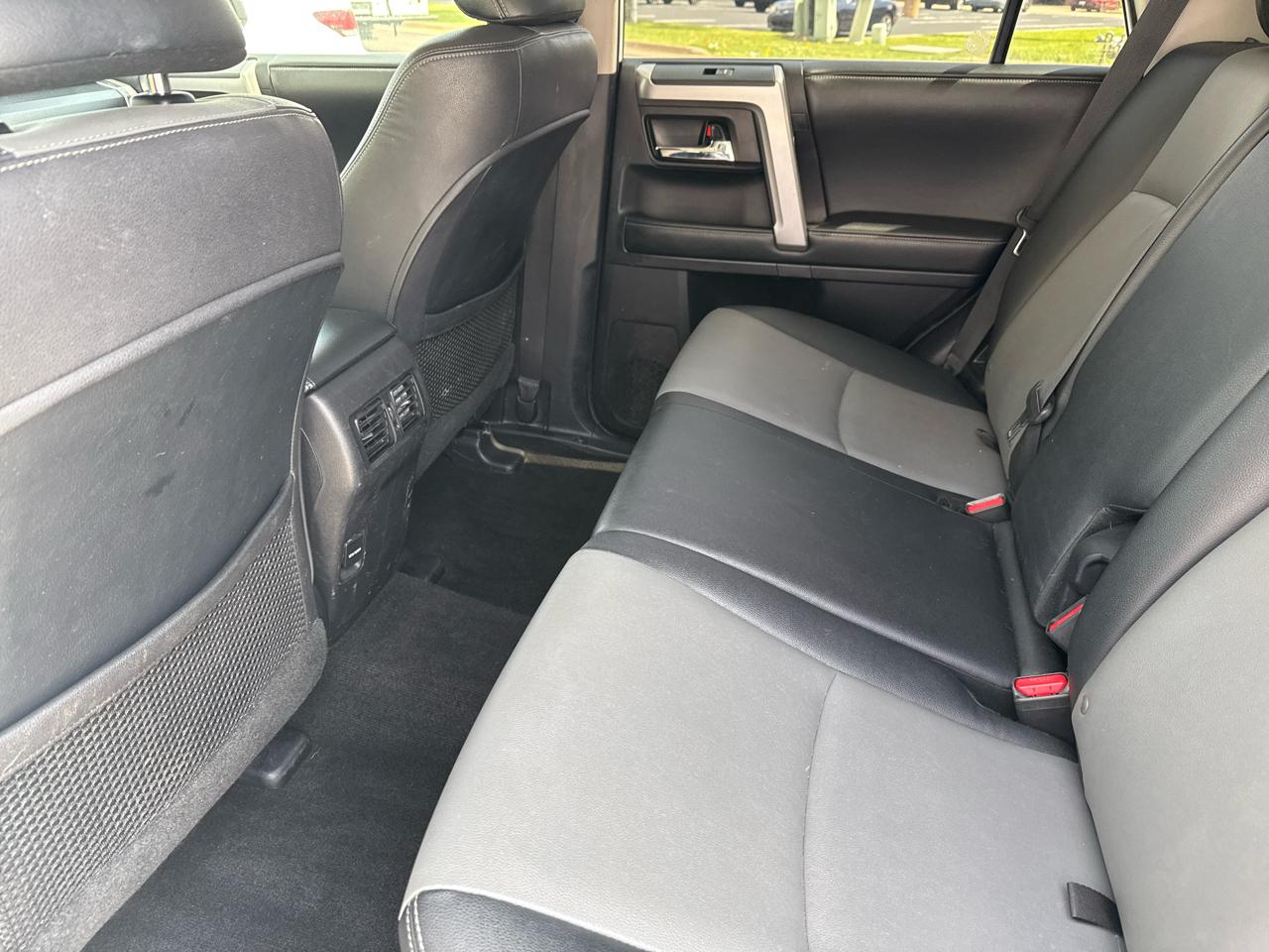 Toyota 4Runner RWD 4dr V6 SR5 Premium (Natl) 2014