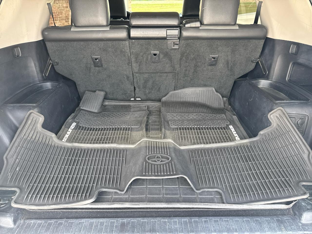 Toyota 4Runner RWD 4dr V6 SR5 Premium (Natl) 2014