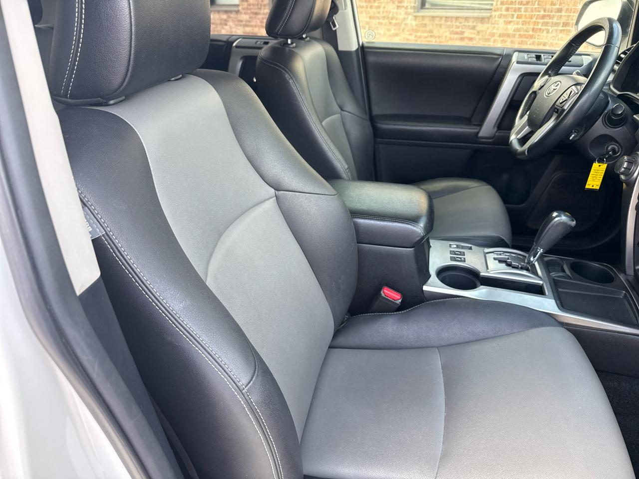 Toyota 4Runner RWD 4dr V6 SR5 Premium (Natl) 2014