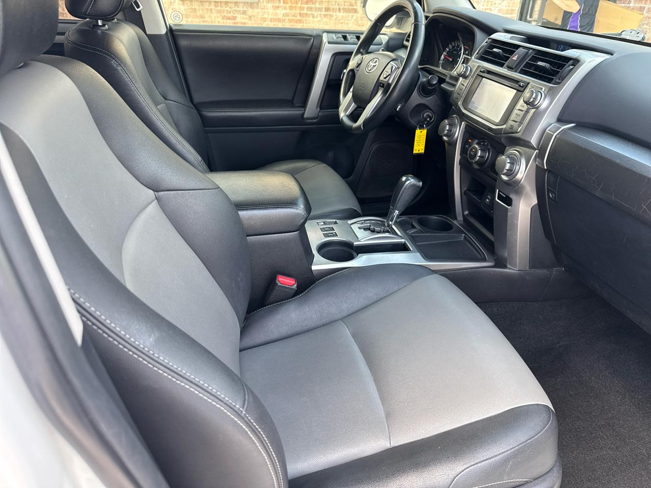 Toyota 4Runner RWD 4dr V6 SR5 Premium (Natl) 2014