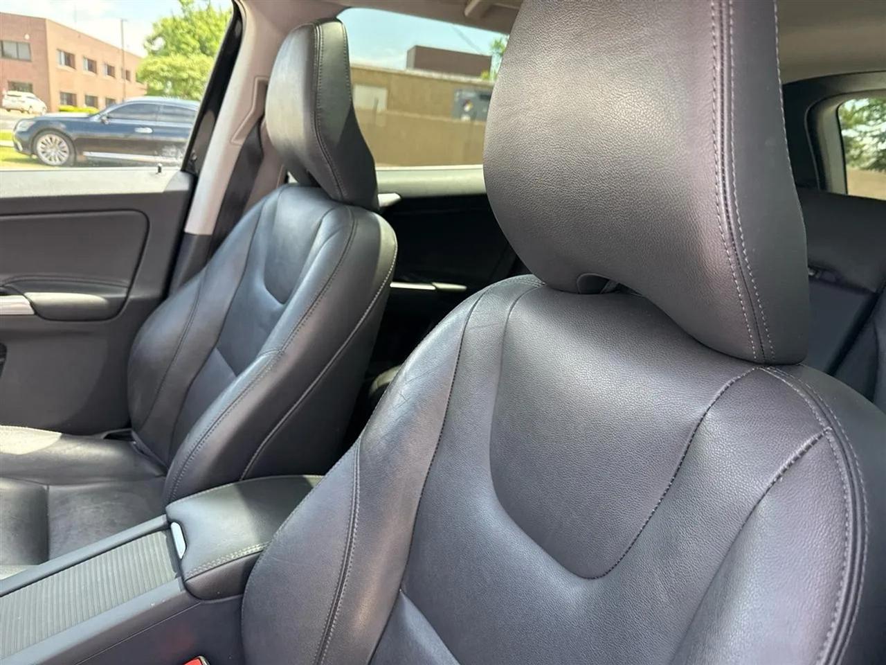 Volvo XC60 AWD 4dr T5 Premier 2016