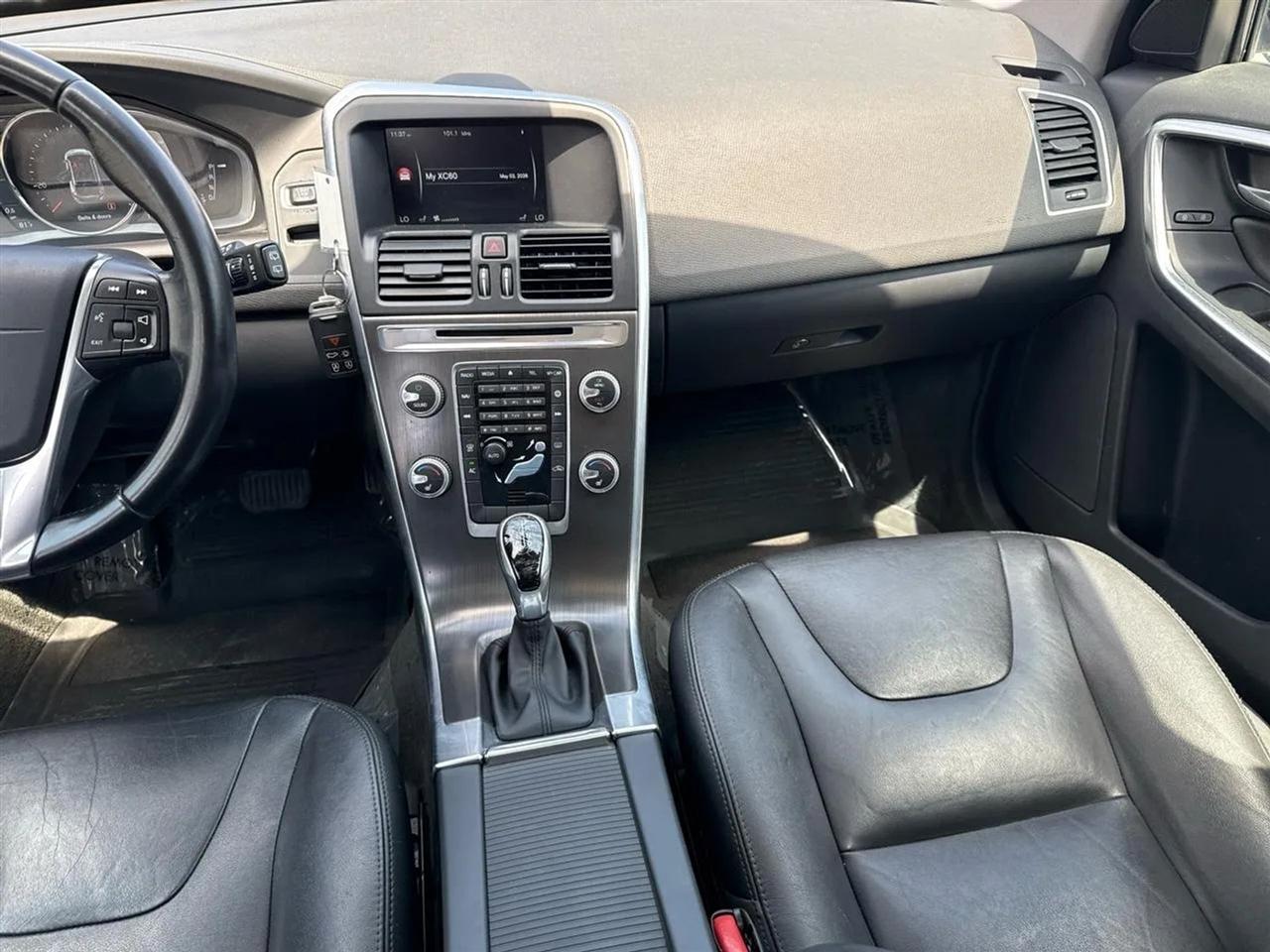 Volvo XC60 AWD 4dr T5 Premier 2016