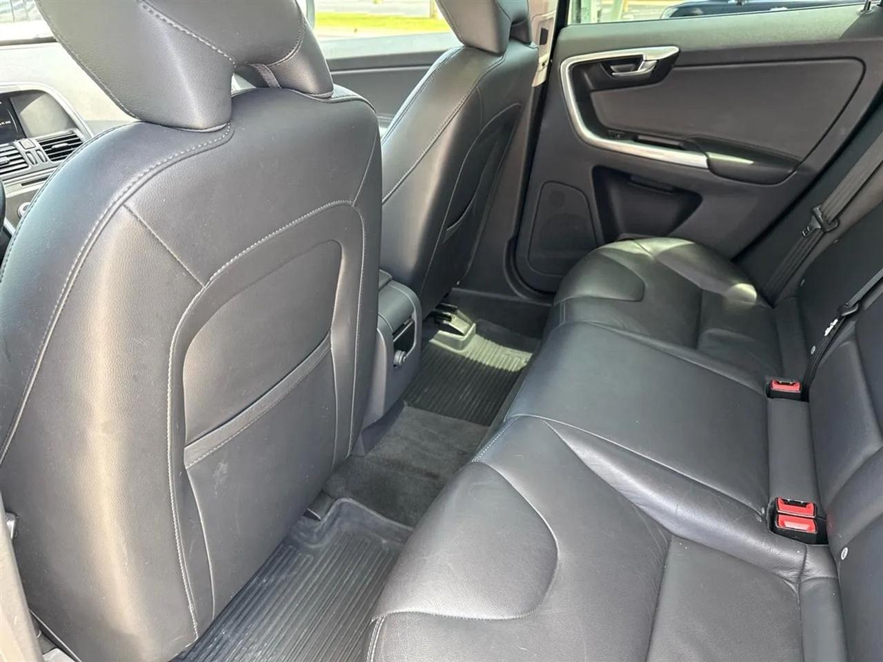 Volvo XC60 AWD 4dr T5 Premier 2016