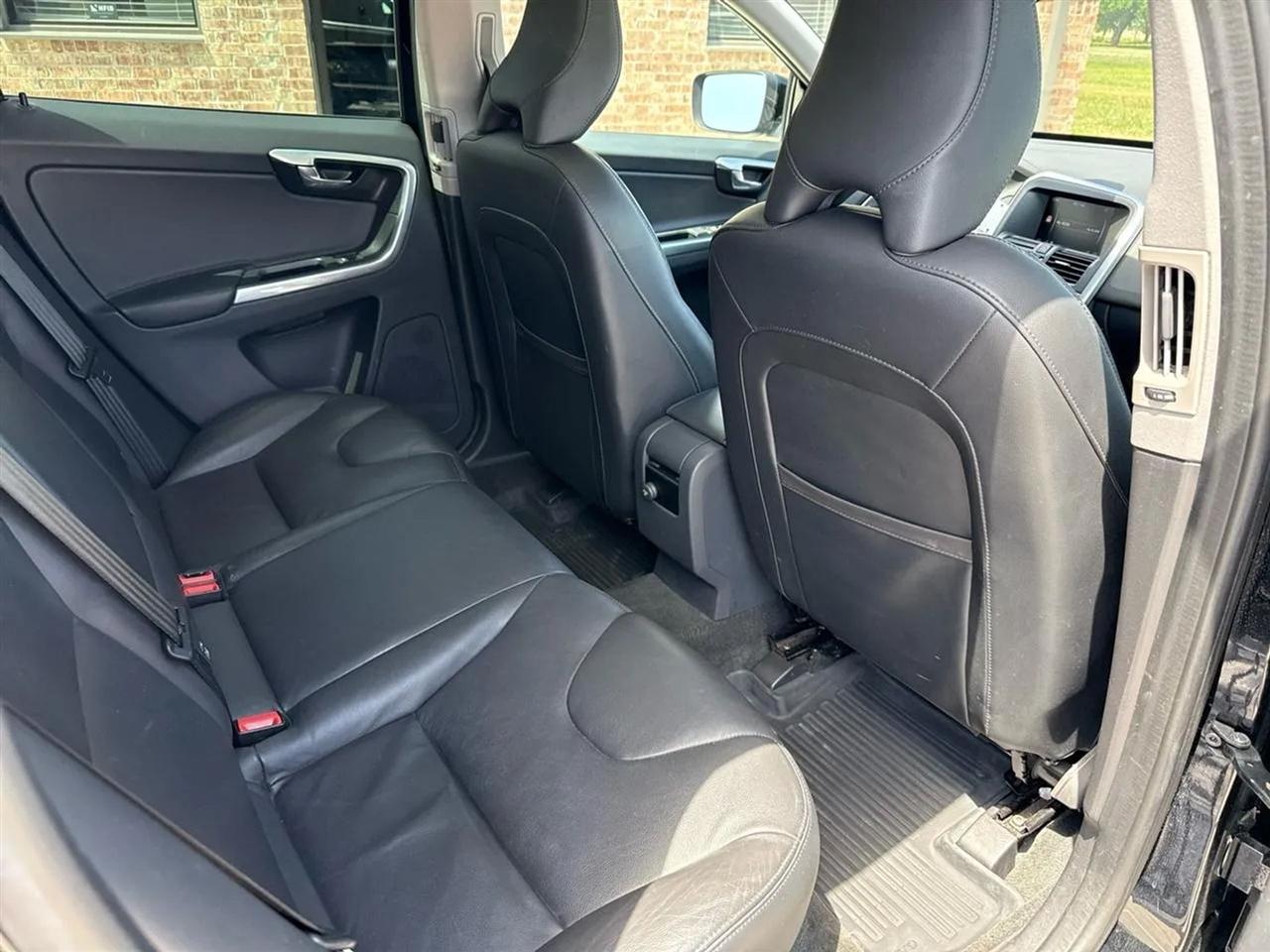 Volvo XC60 AWD 4dr T5 Premier 2016