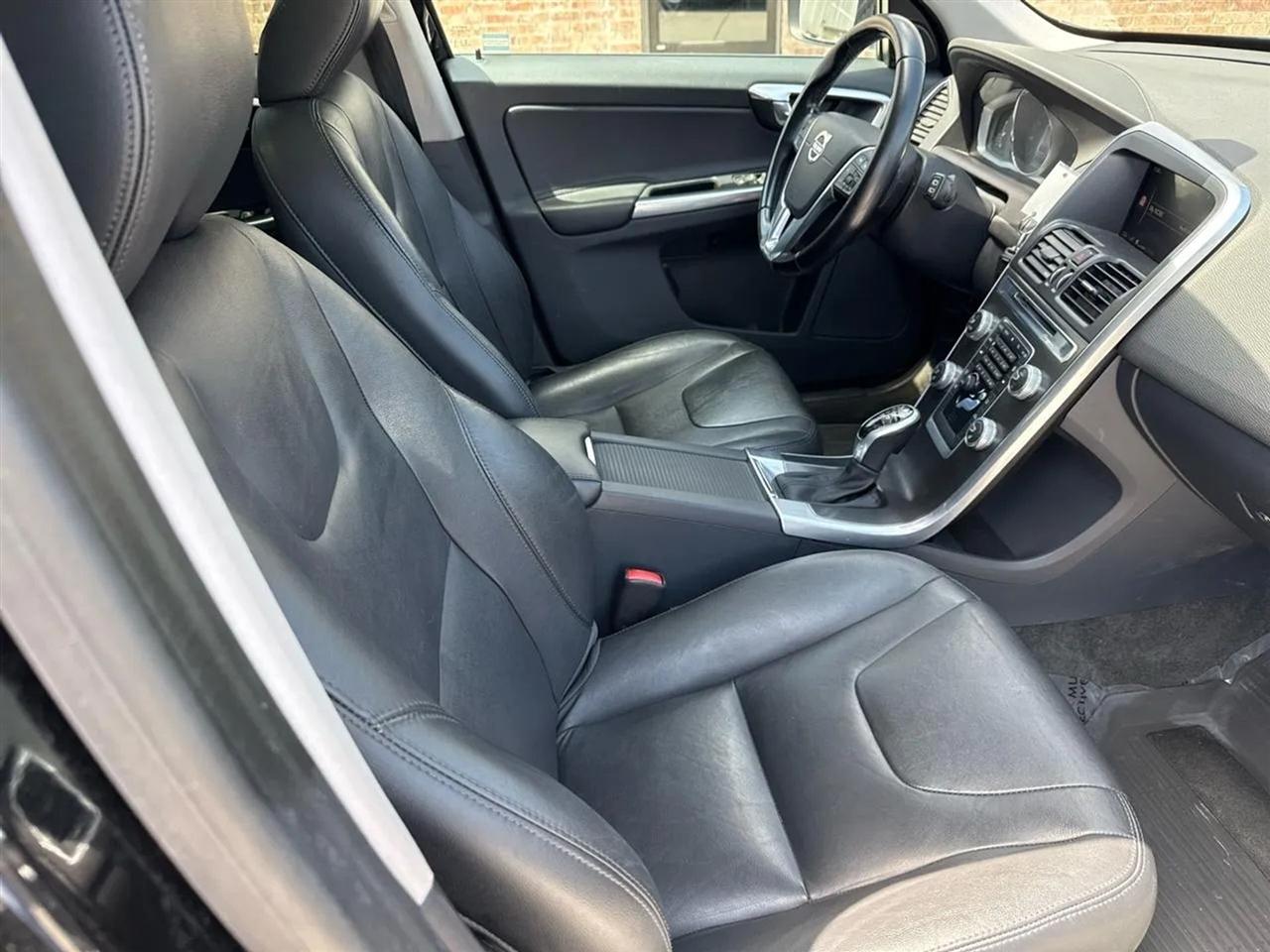 Volvo XC60 AWD 4dr T5 Premier 2016