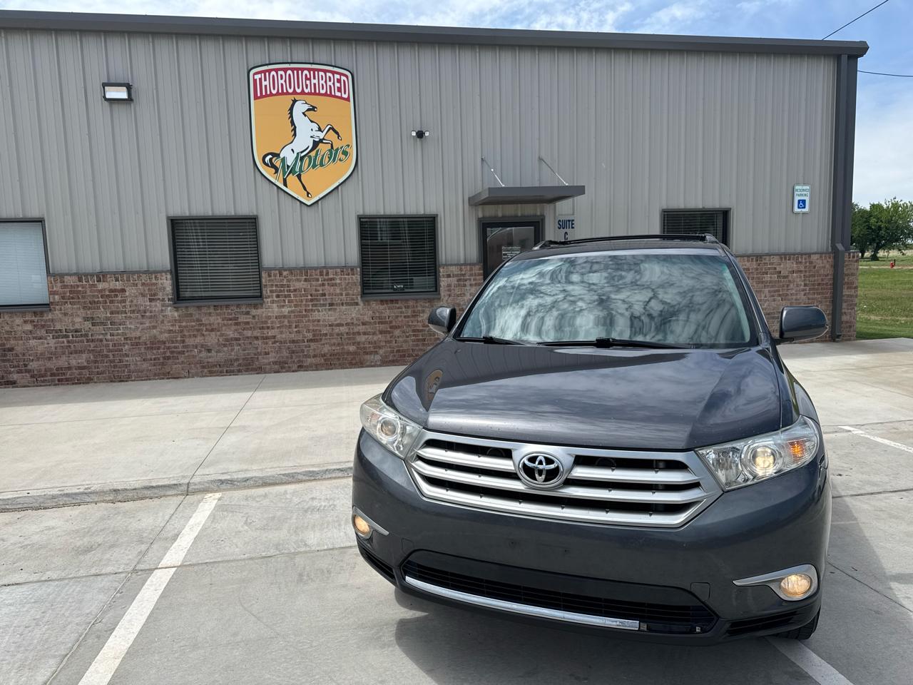Toyota Highlander FWD 4dr V6 (Natl) 2012