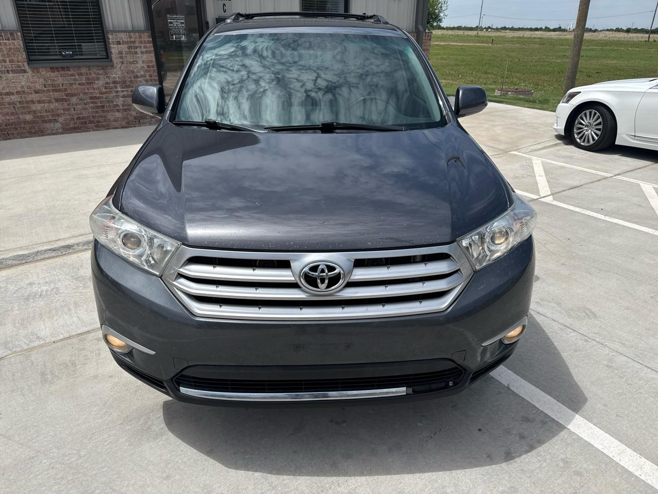 Toyota Highlander FWD 4dr V6 (Natl) 2012