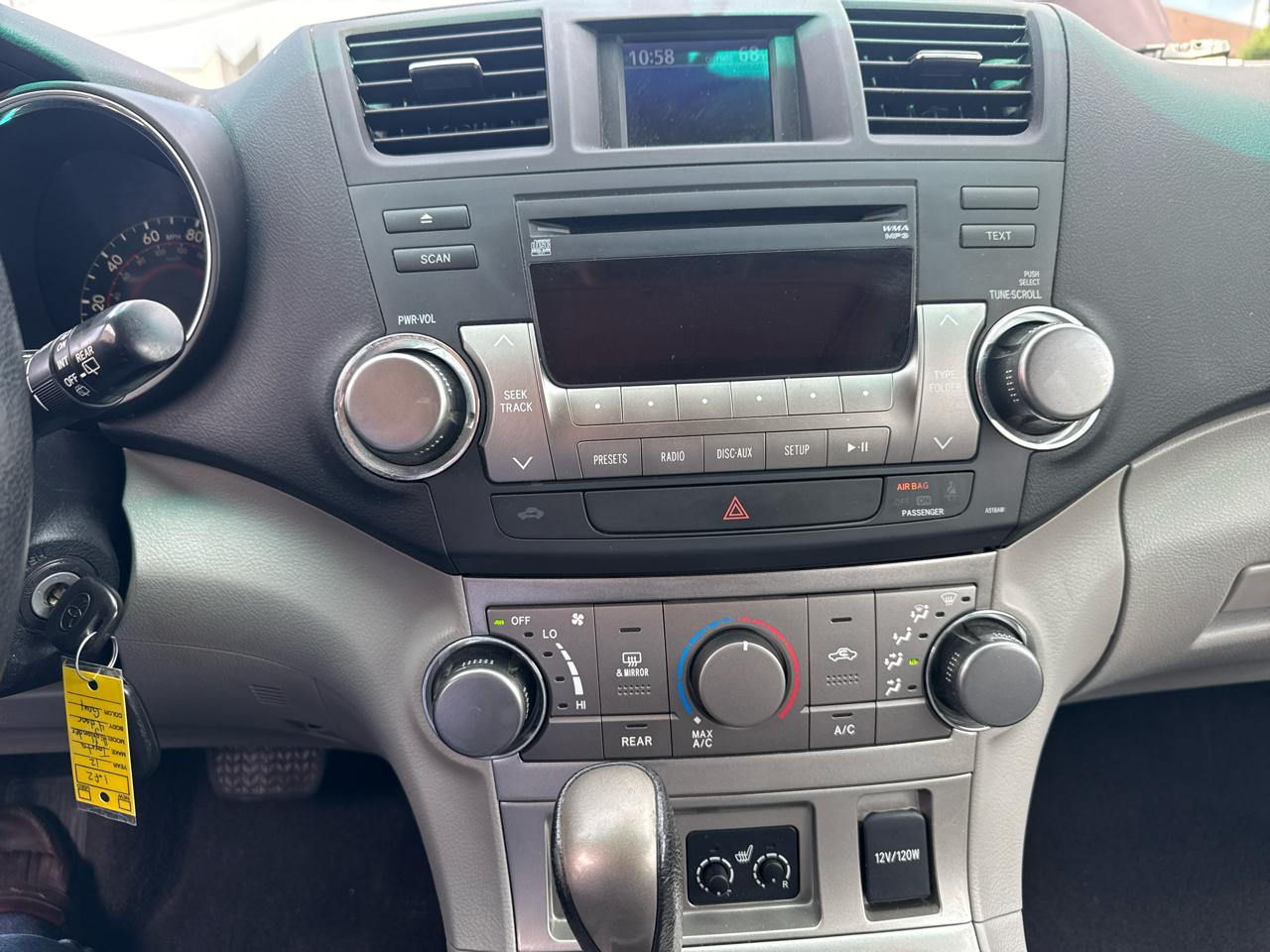 Toyota Highlander FWD 4dr V6 (Natl) 2012