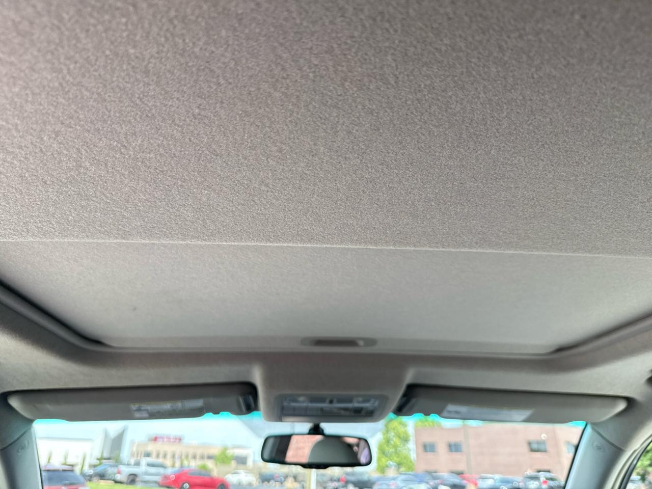 Toyota Highlander FWD 4dr V6 (Natl) 2012