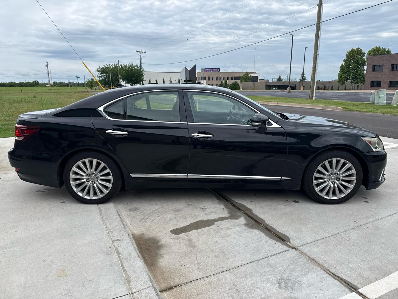 Lexus LS 460 4dr Sdn AWD 2013