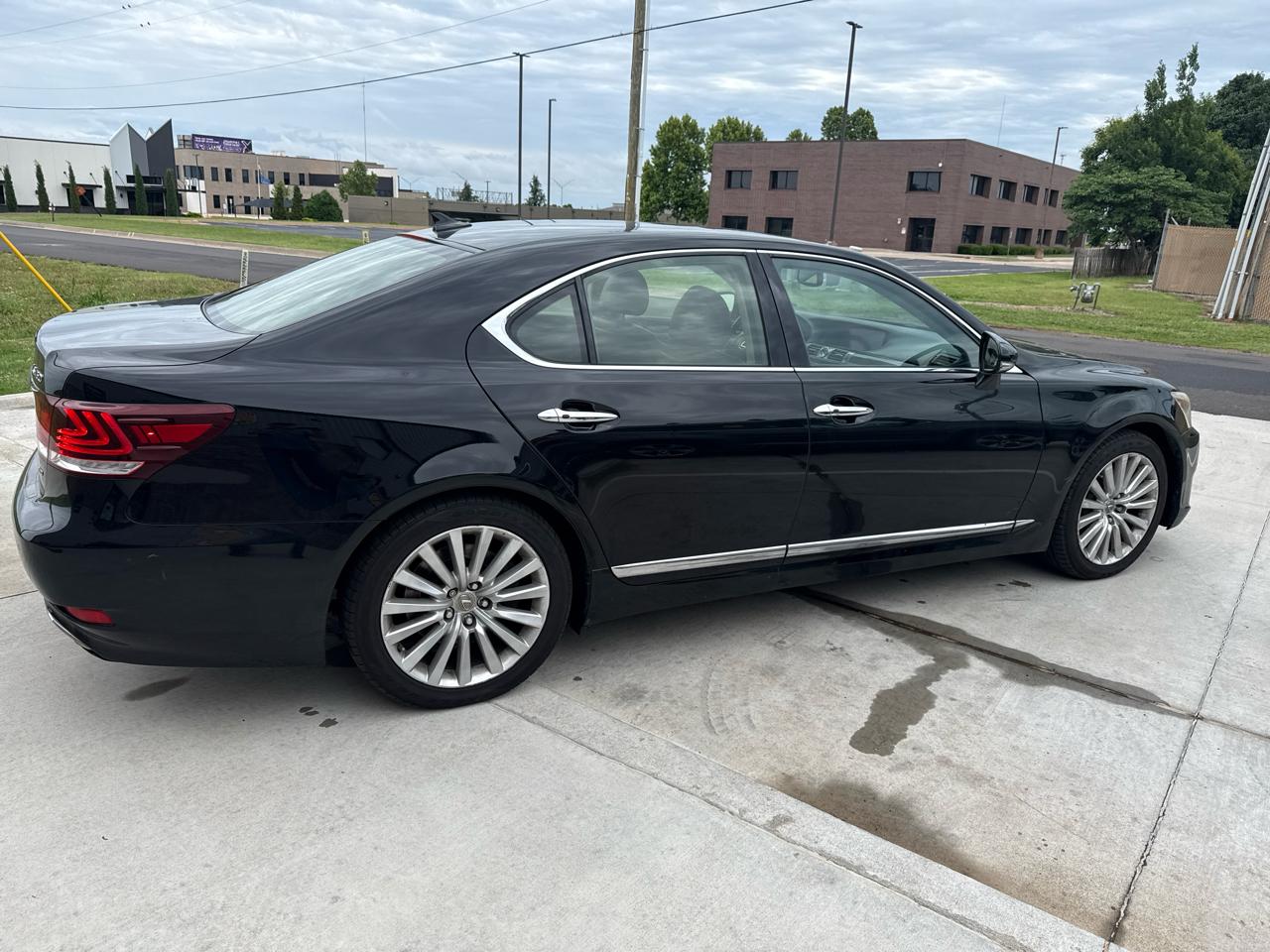 Lexus LS 460 4dr Sdn AWD 2013