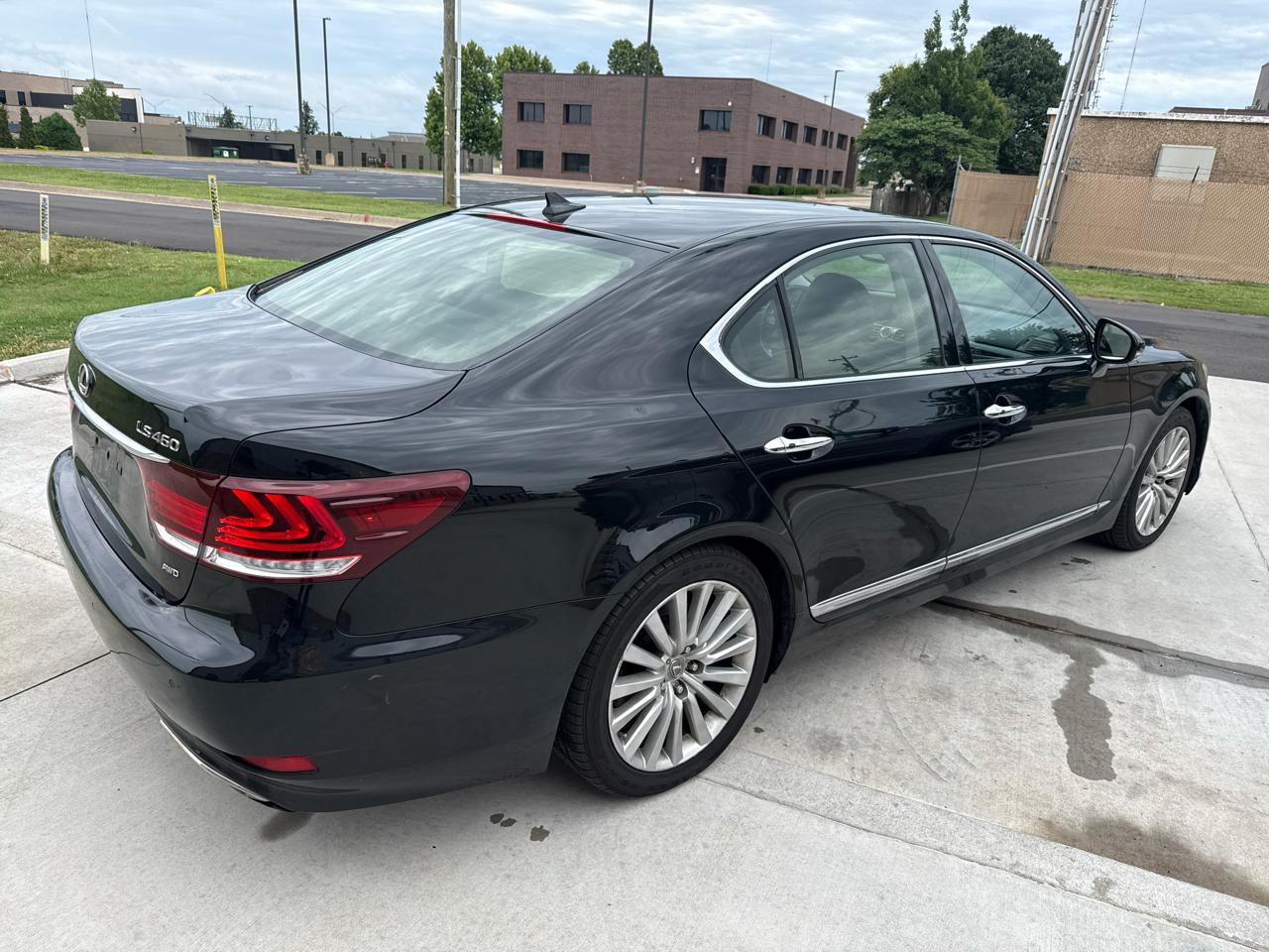 Lexus LS 460 4dr Sdn AWD 2013