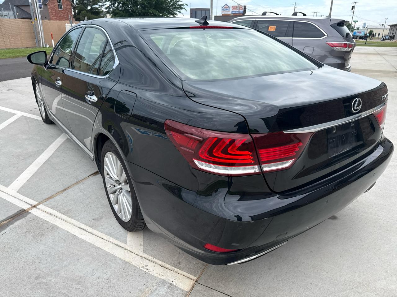 Lexus LS 460 4dr Sdn AWD 2013
