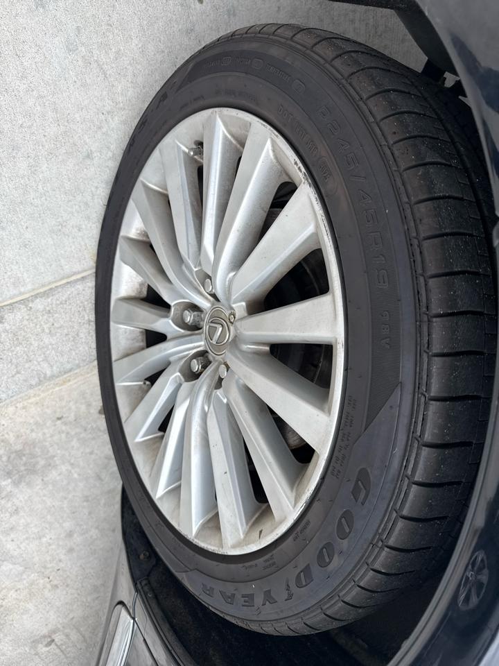 Lexus LS 460 4dr Sdn AWD 2013