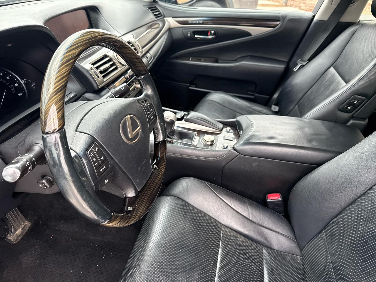 Lexus LS 460 4dr Sdn AWD 2013