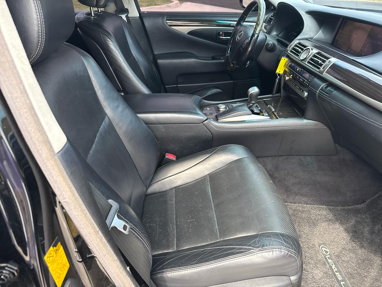 Lexus LS 460 4dr Sdn L RWD 2013