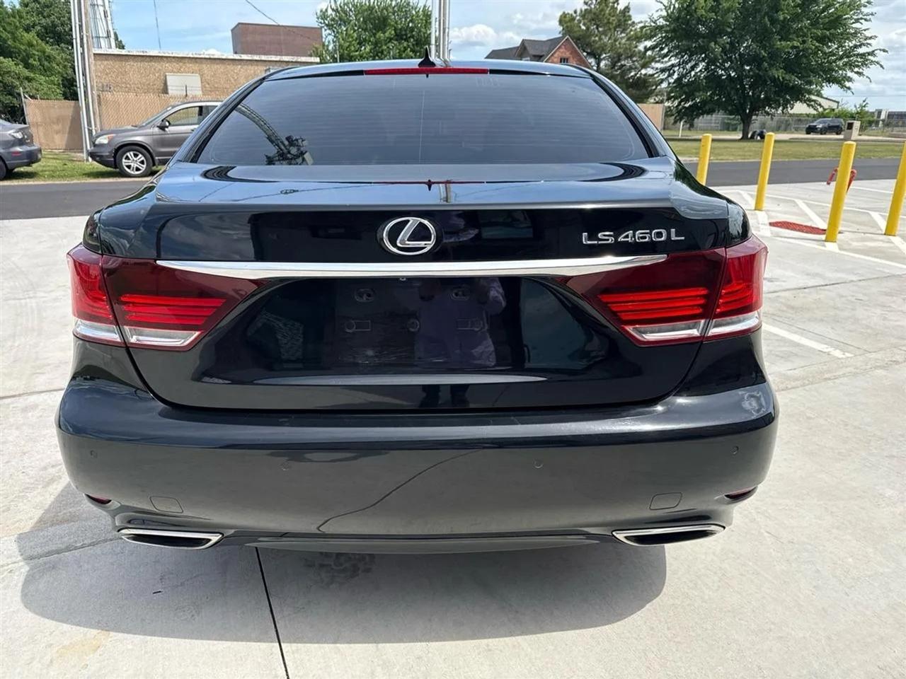 Lexus LS 460 4dr Sdn L RWD 2013