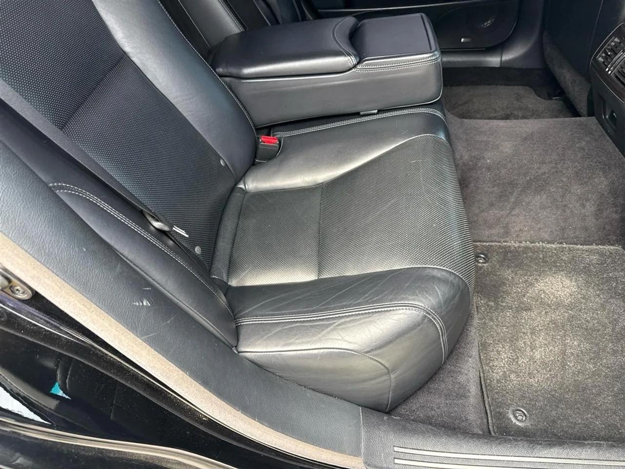 Lexus LS 460 4dr Sdn L RWD 2013