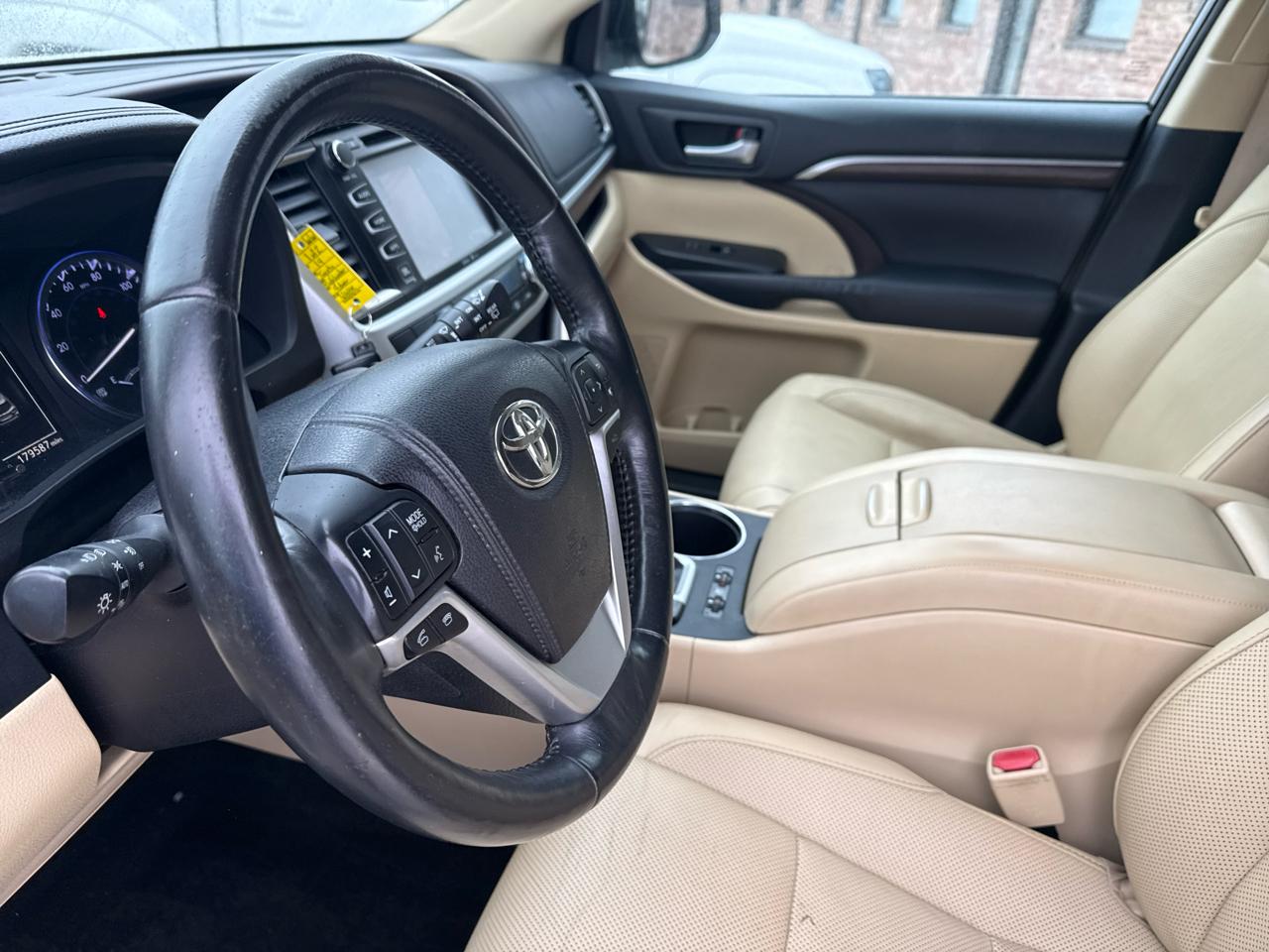 Toyota Highlander AWD 4dr V6 Limited (Natl) 2014