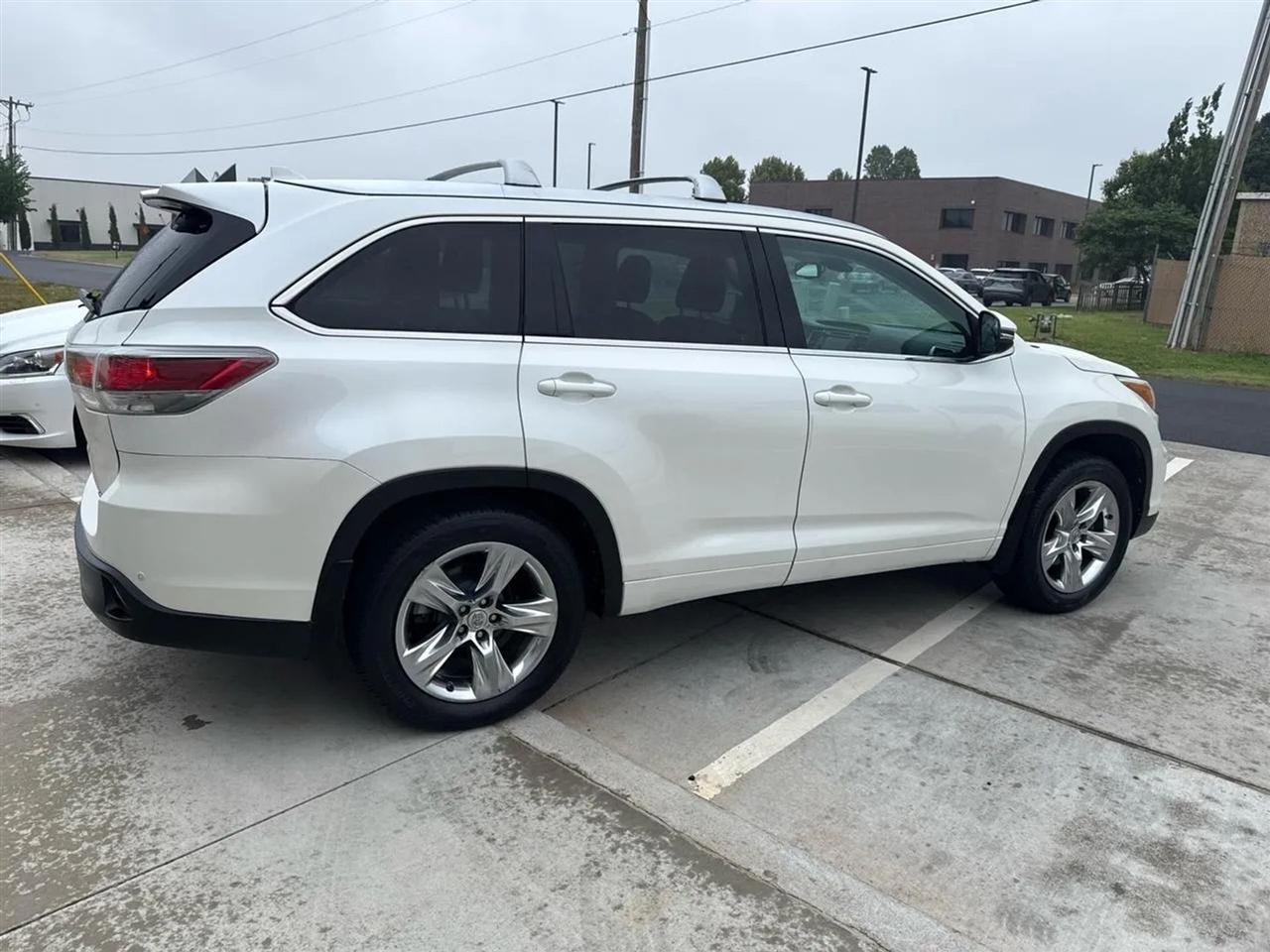 Toyota Highlander AWD 4dr V6 Limited (Natl) 2014