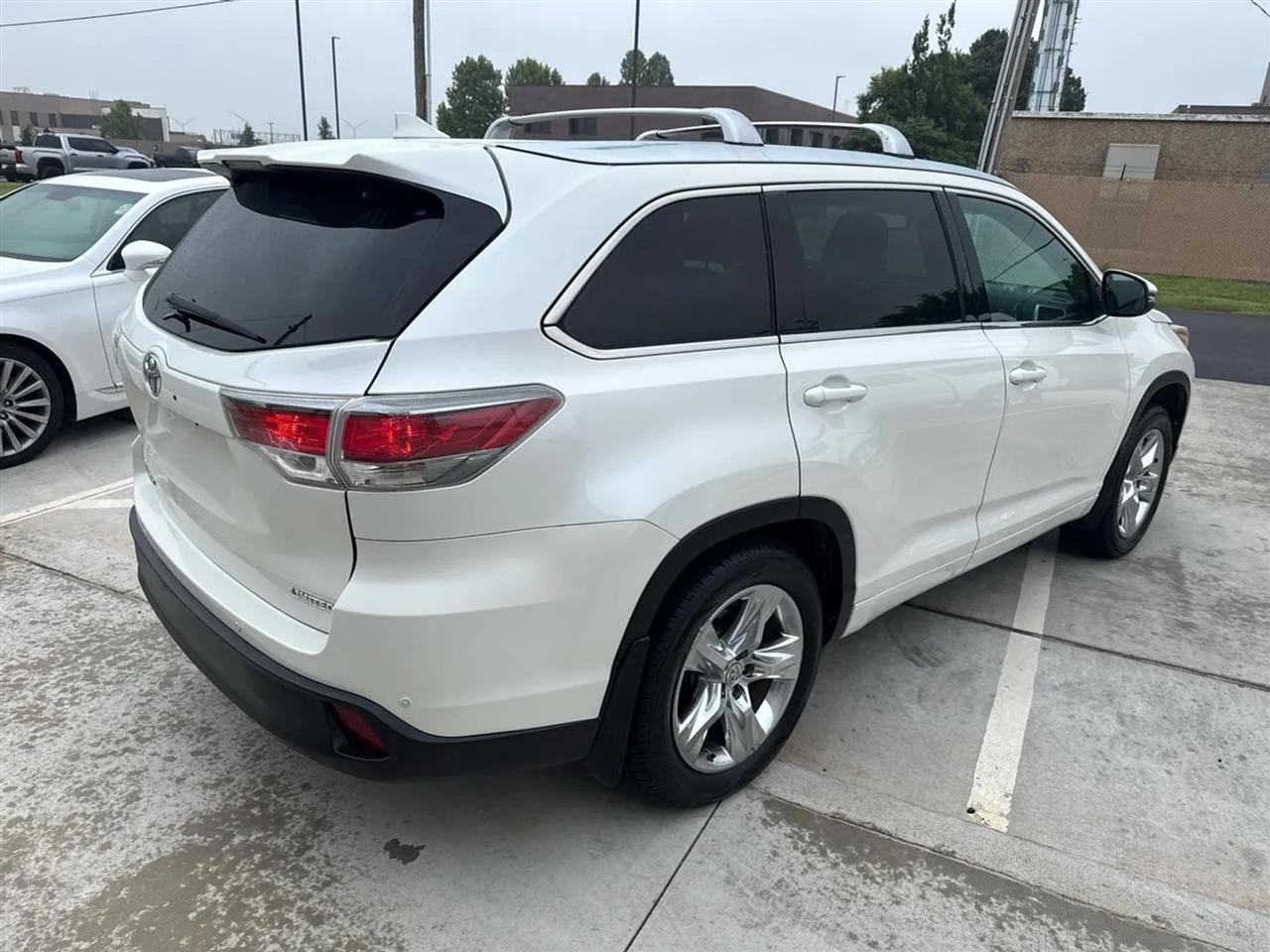 Toyota Highlander AWD 4dr V6 Limited (Natl) 2014