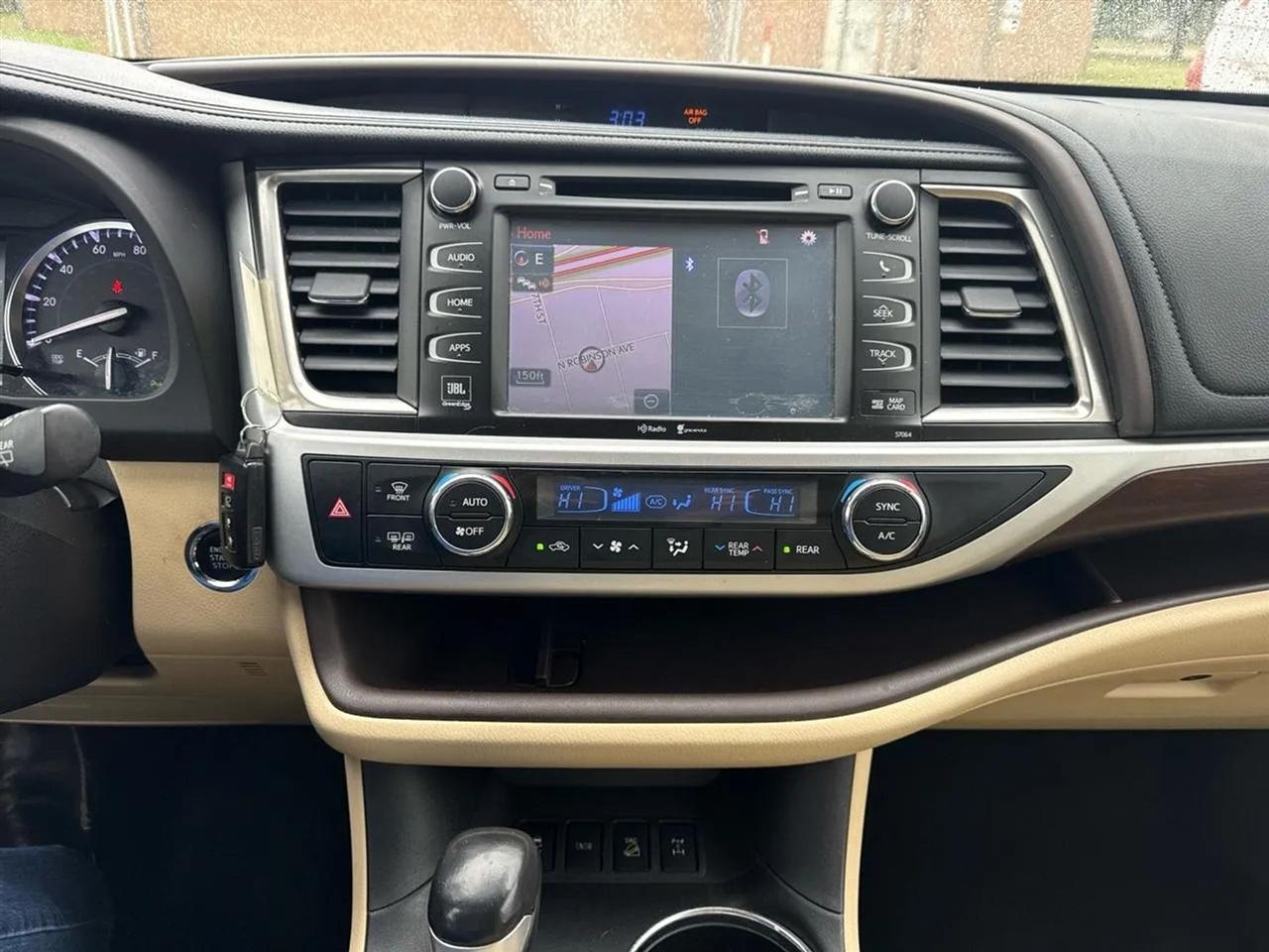 Toyota Highlander AWD 4dr V6 Limited (Natl) 2014