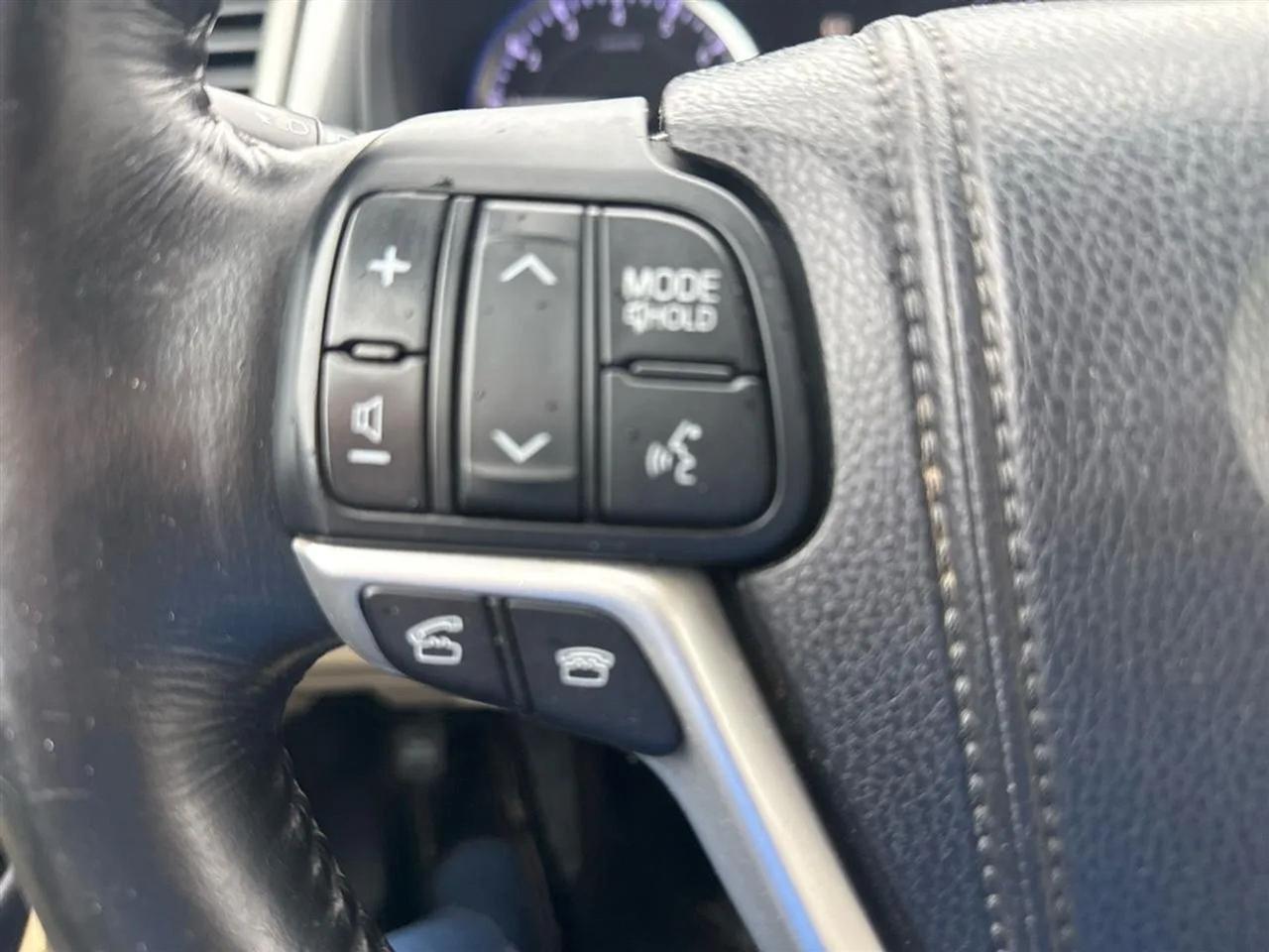 Toyota Highlander AWD 4dr V6 Limited (Natl) 2014