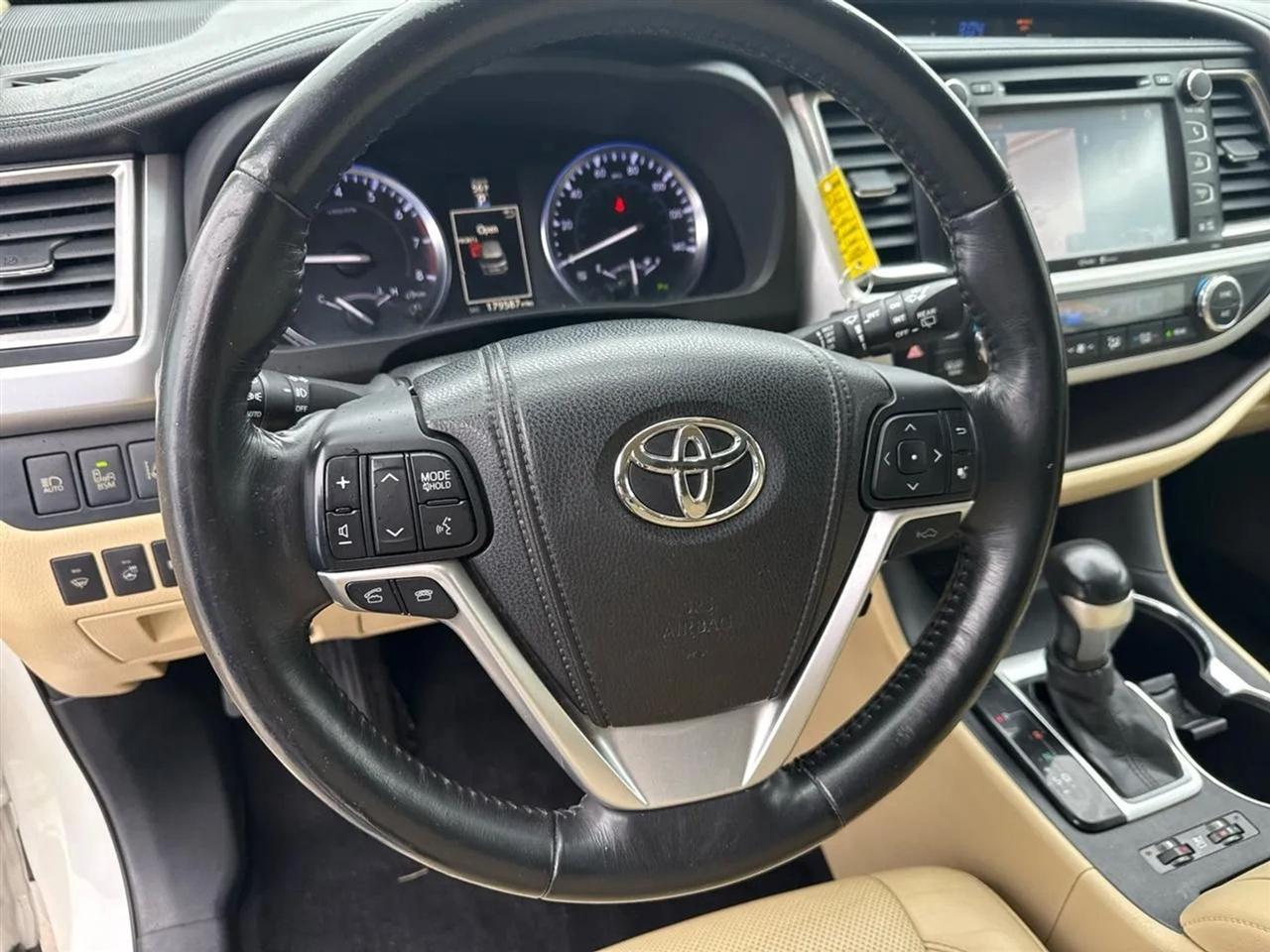 Toyota Highlander AWD 4dr V6 Limited (Natl) 2014