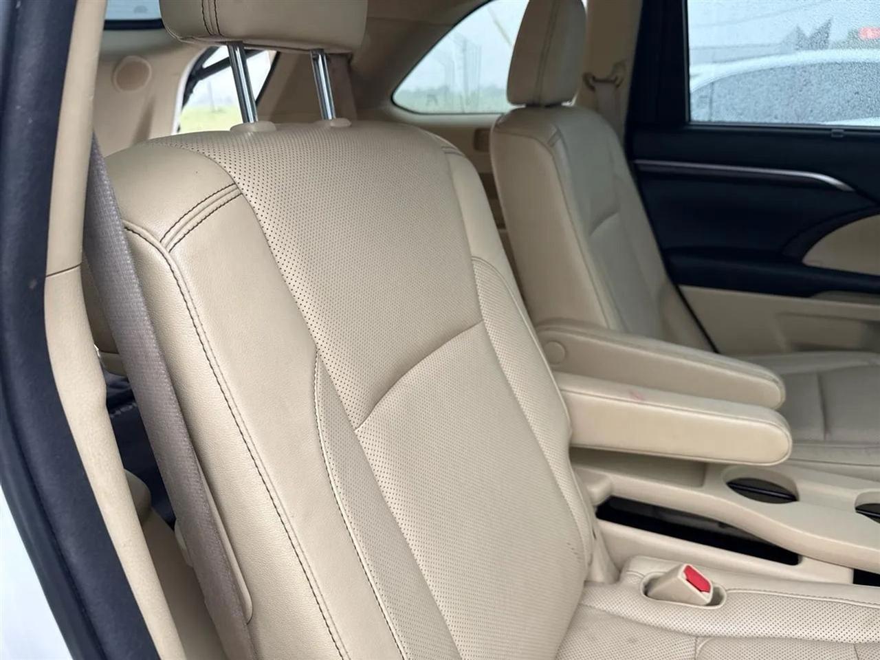 Toyota Highlander AWD 4dr V6 Limited (Natl) 2014