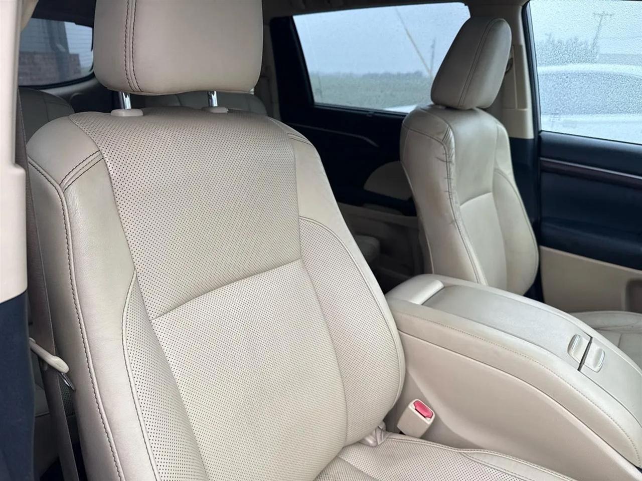 Toyota Highlander AWD 4dr V6 Limited (Natl) 2014