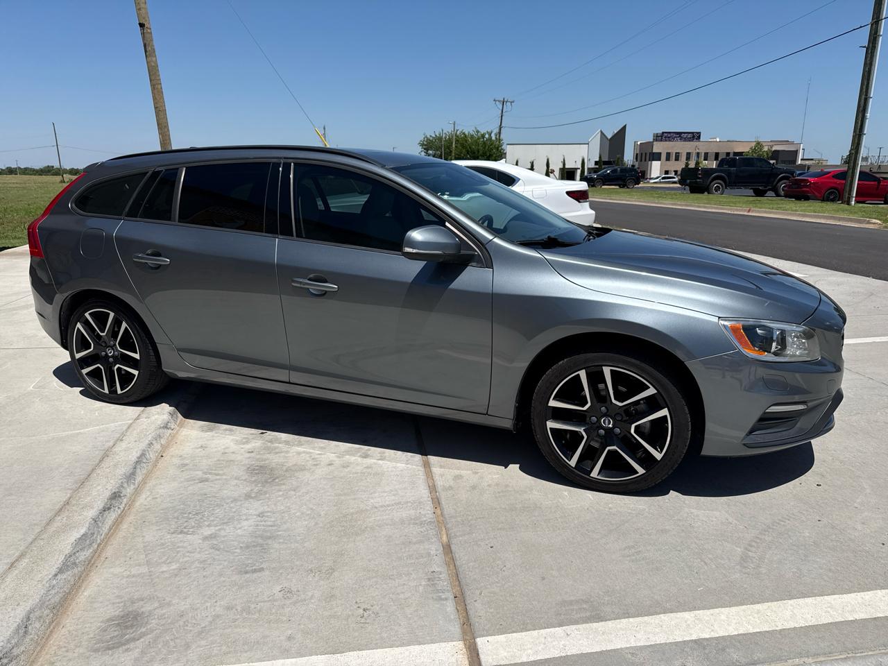 Volvo V60 T5 FWD Dynamic 2018