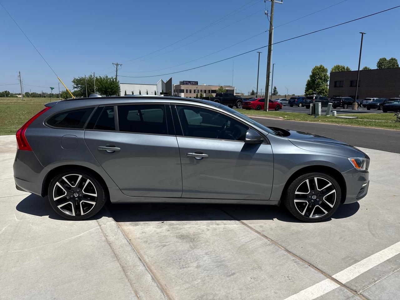 Volvo V60 T5 FWD Dynamic 2018