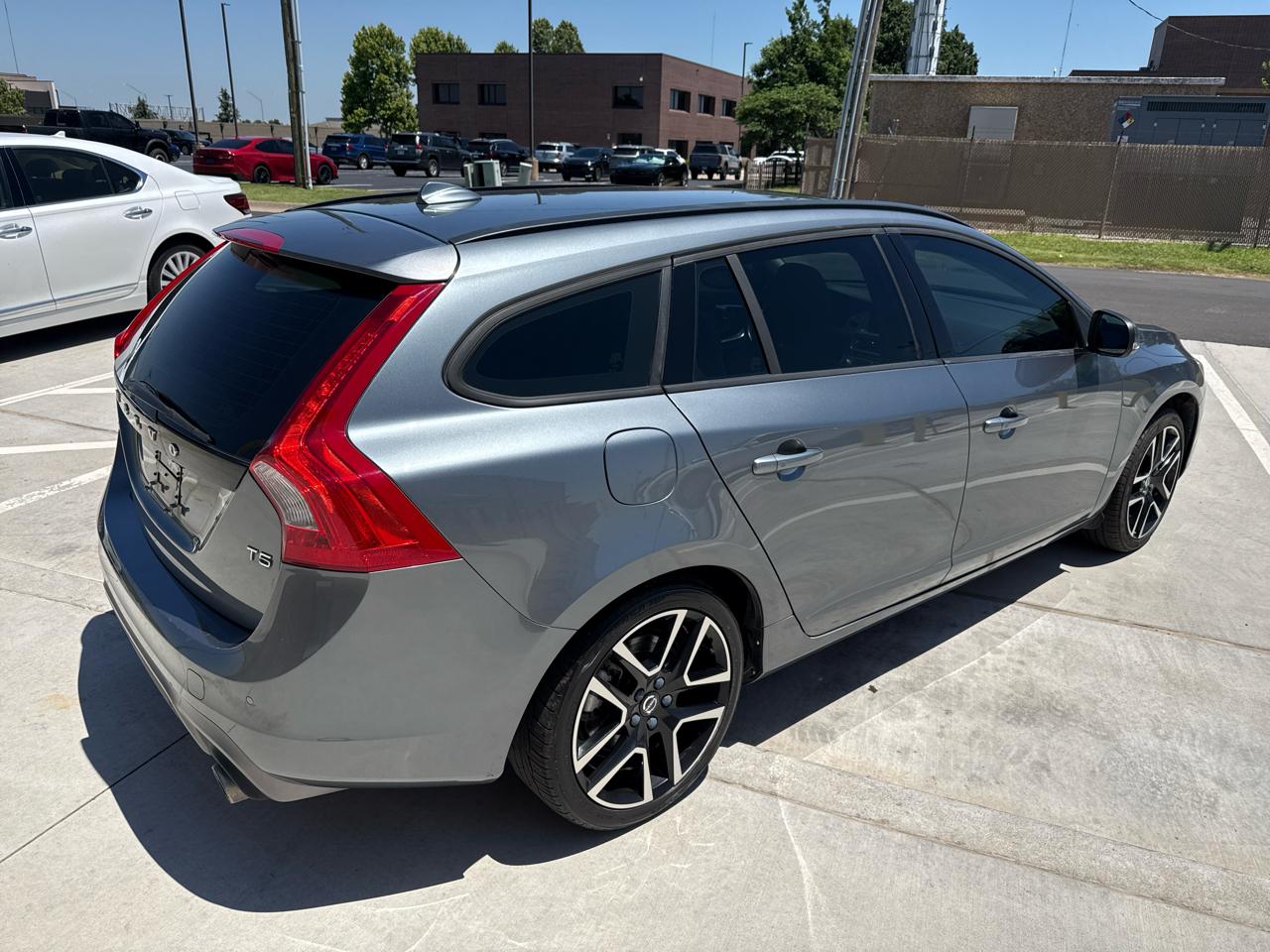 Volvo V60 T5 FWD Dynamic 2018