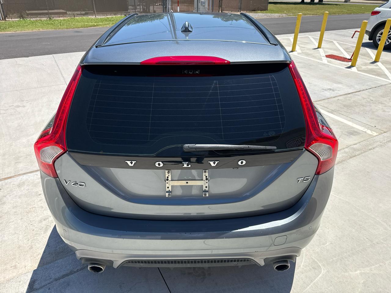 Volvo V60 T5 FWD Dynamic 2018