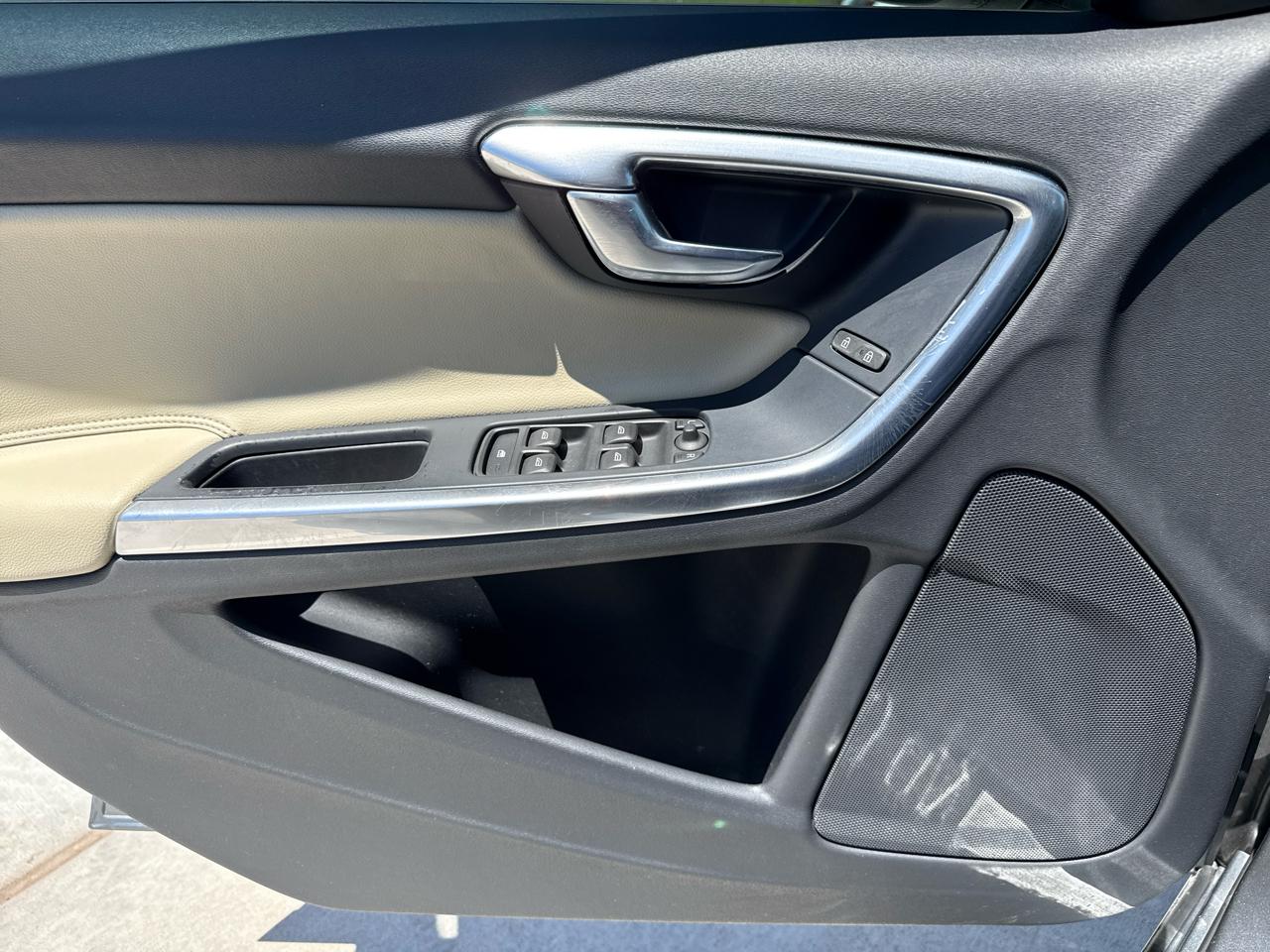 Volvo V60 T5 FWD Dynamic 2018