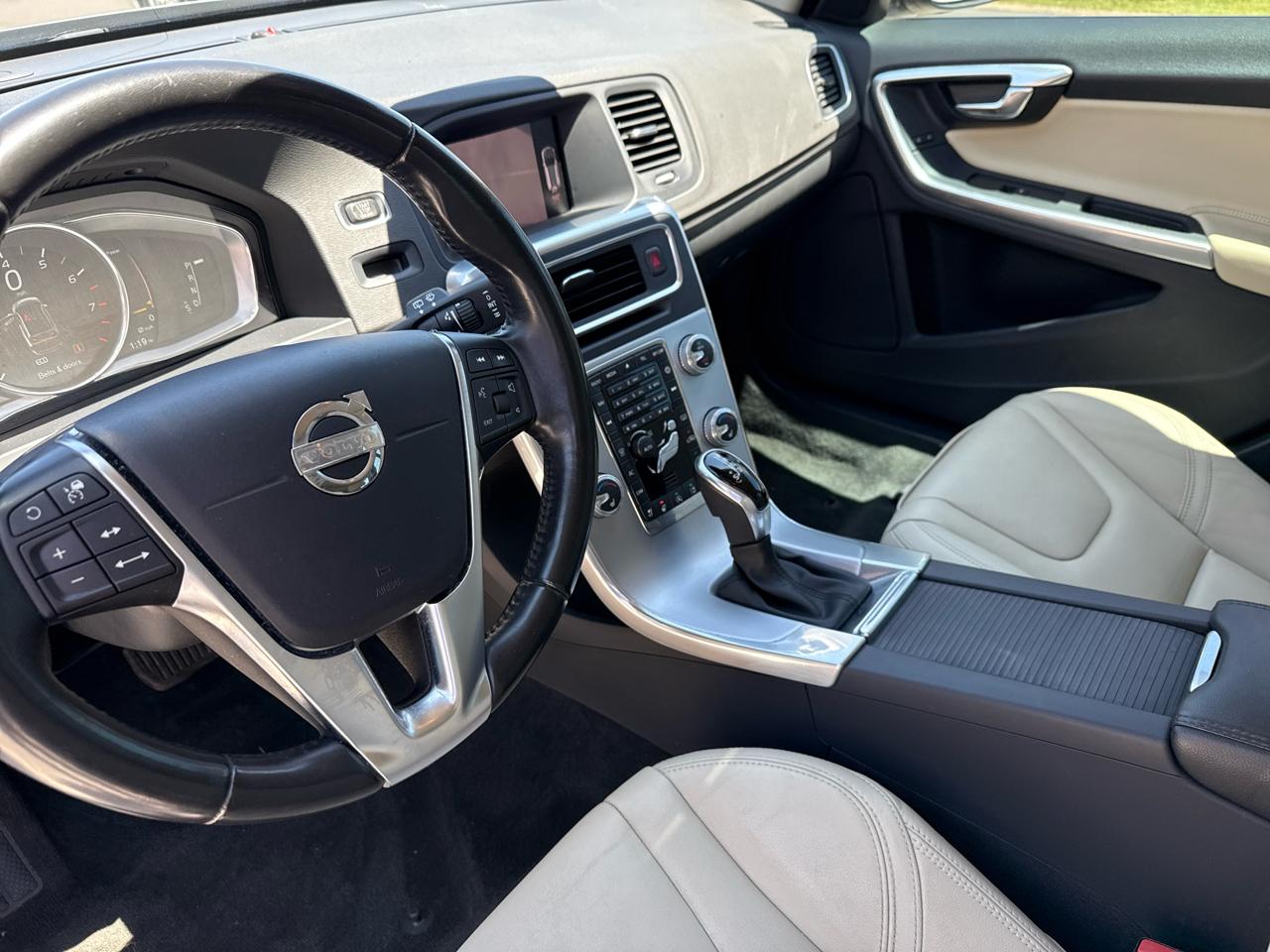 Volvo V60 T5 FWD Dynamic 2018