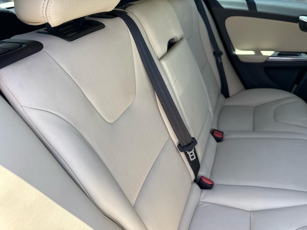Volvo V60 T5 FWD Dynamic 2018