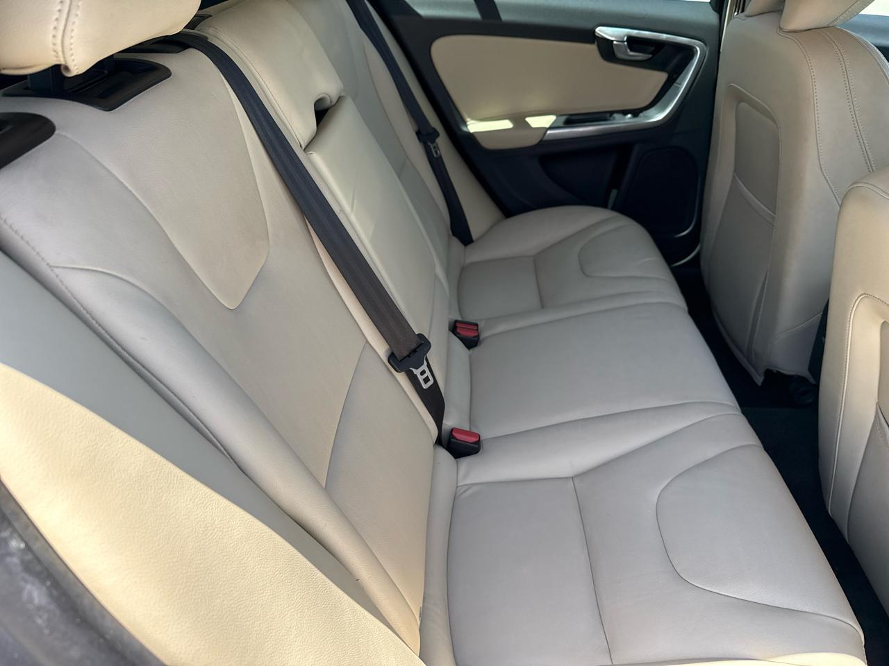 Volvo V60 T5 FWD Dynamic 2018