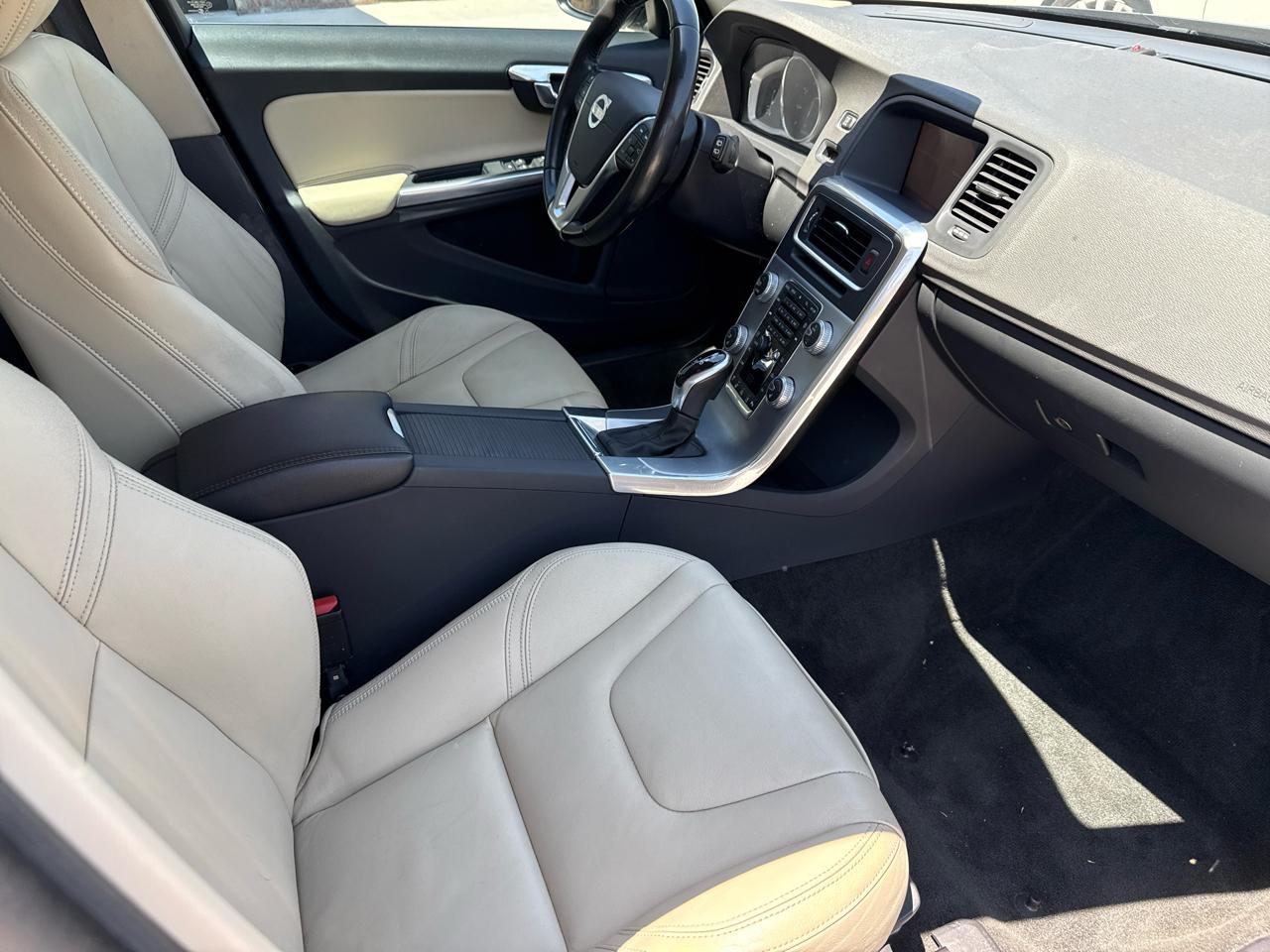 Volvo V60 T5 FWD Dynamic 2018