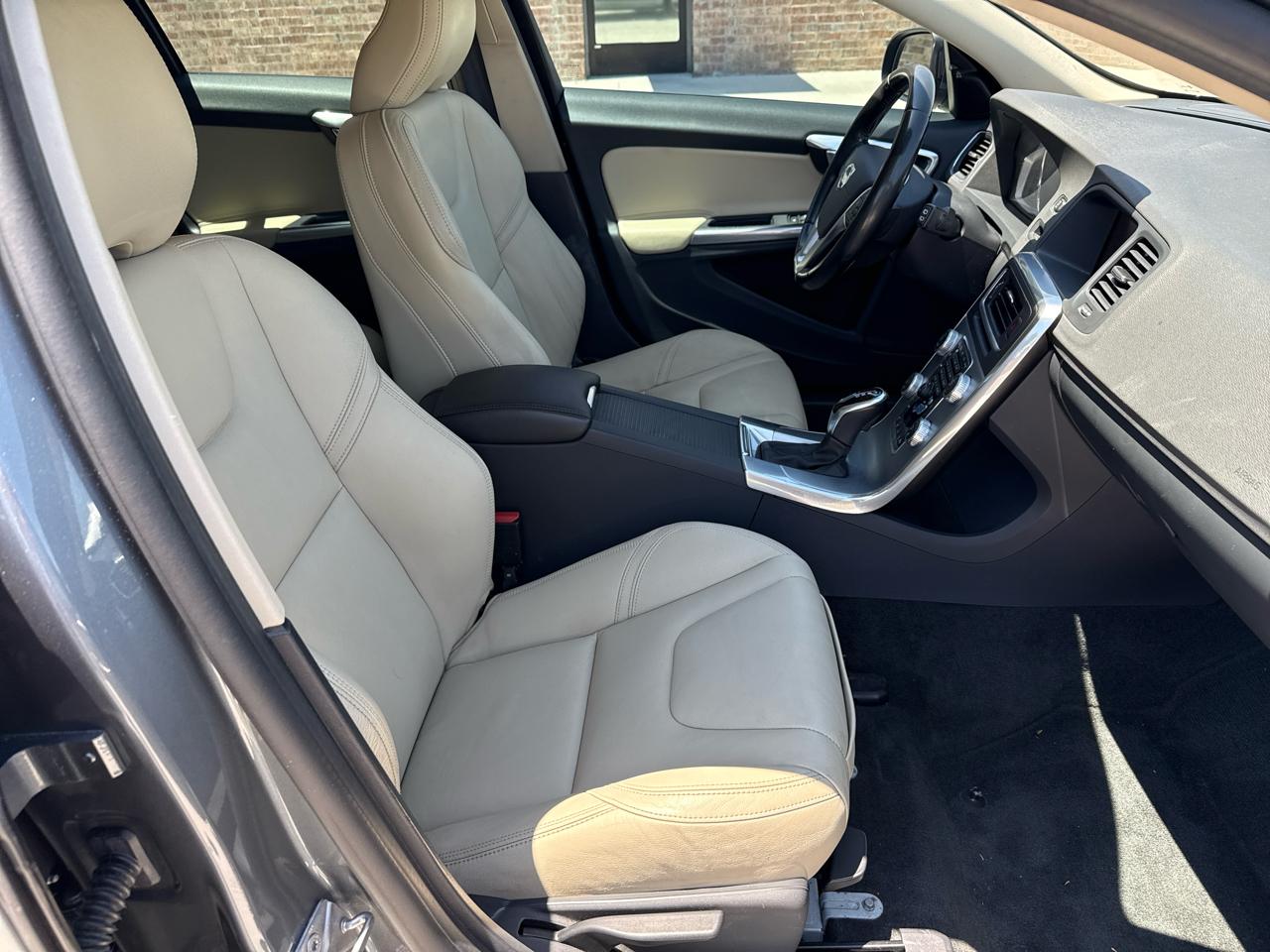 Volvo V60 T5 FWD Dynamic 2018