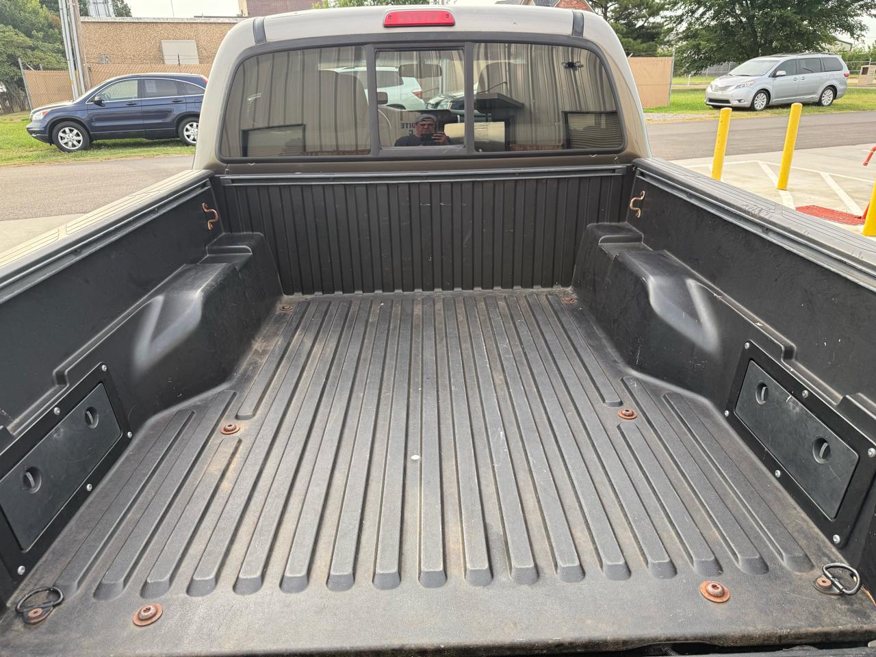 Toyota Tacoma 2WD Double Cab V6 AT PreRunner (Natl) 2013