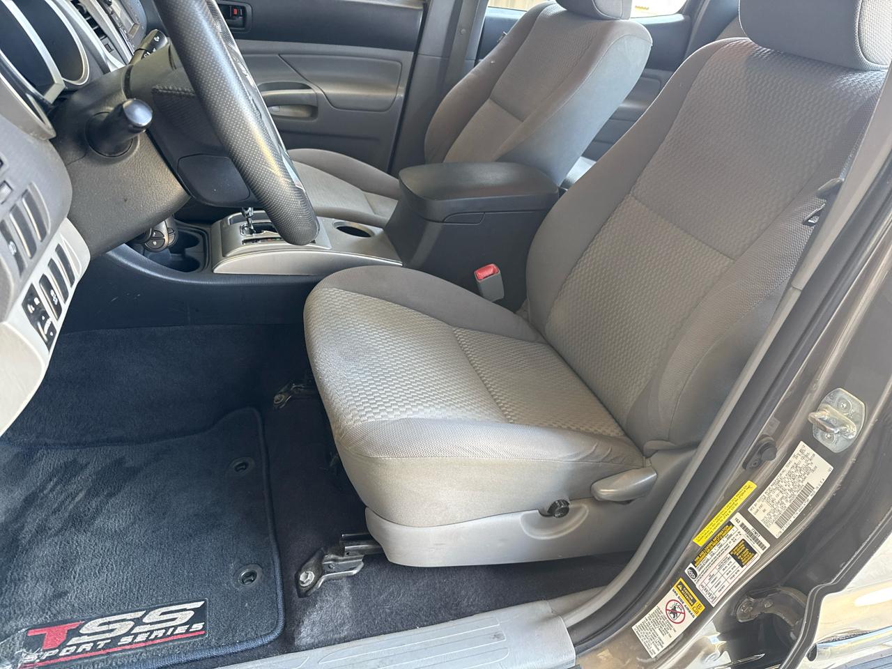 Toyota Tacoma 2WD Double Cab V6 AT PreRunner (Natl) 2013
