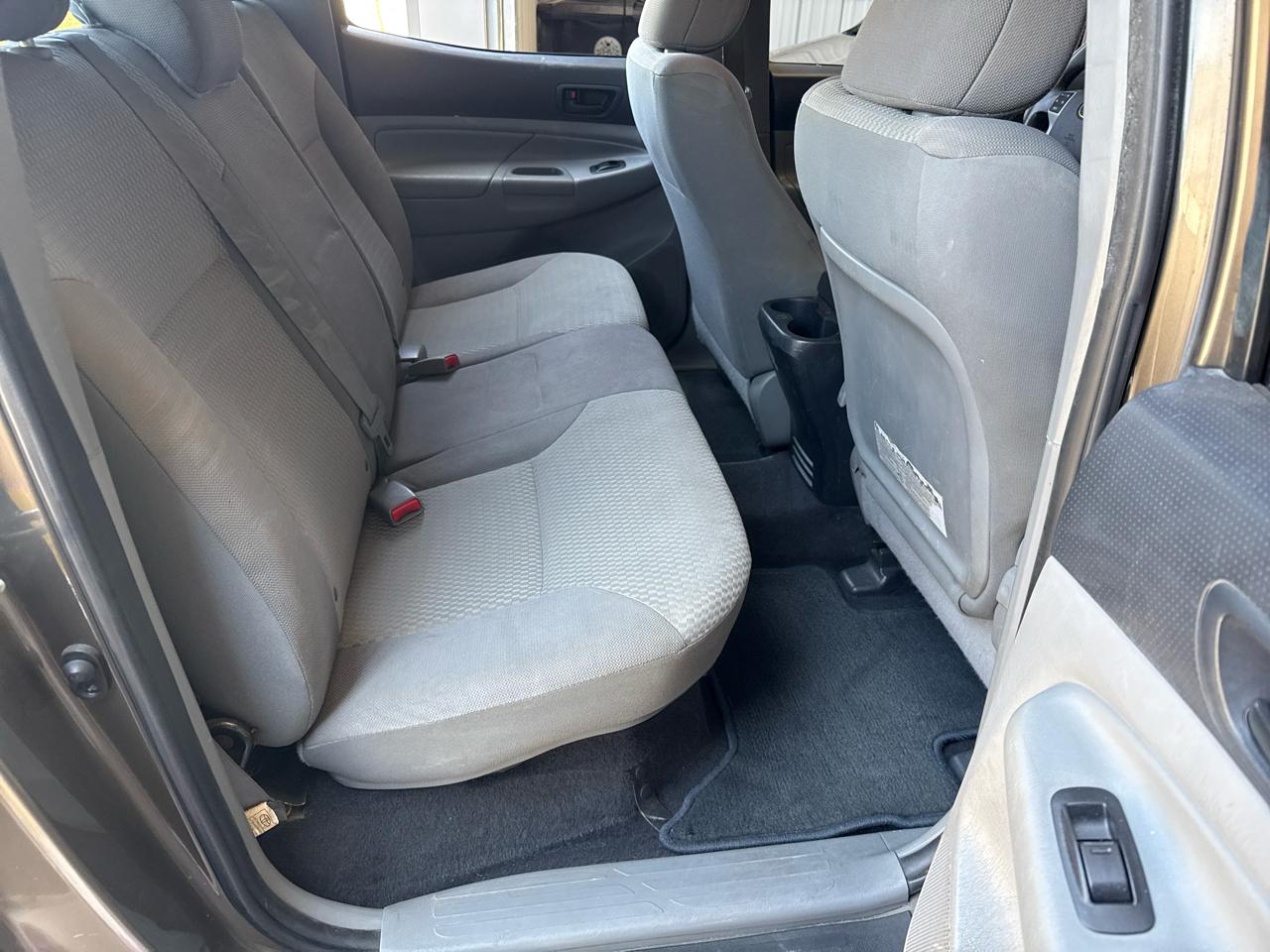 Toyota Tacoma 2WD Double Cab V6 AT PreRunner (Natl) 2013