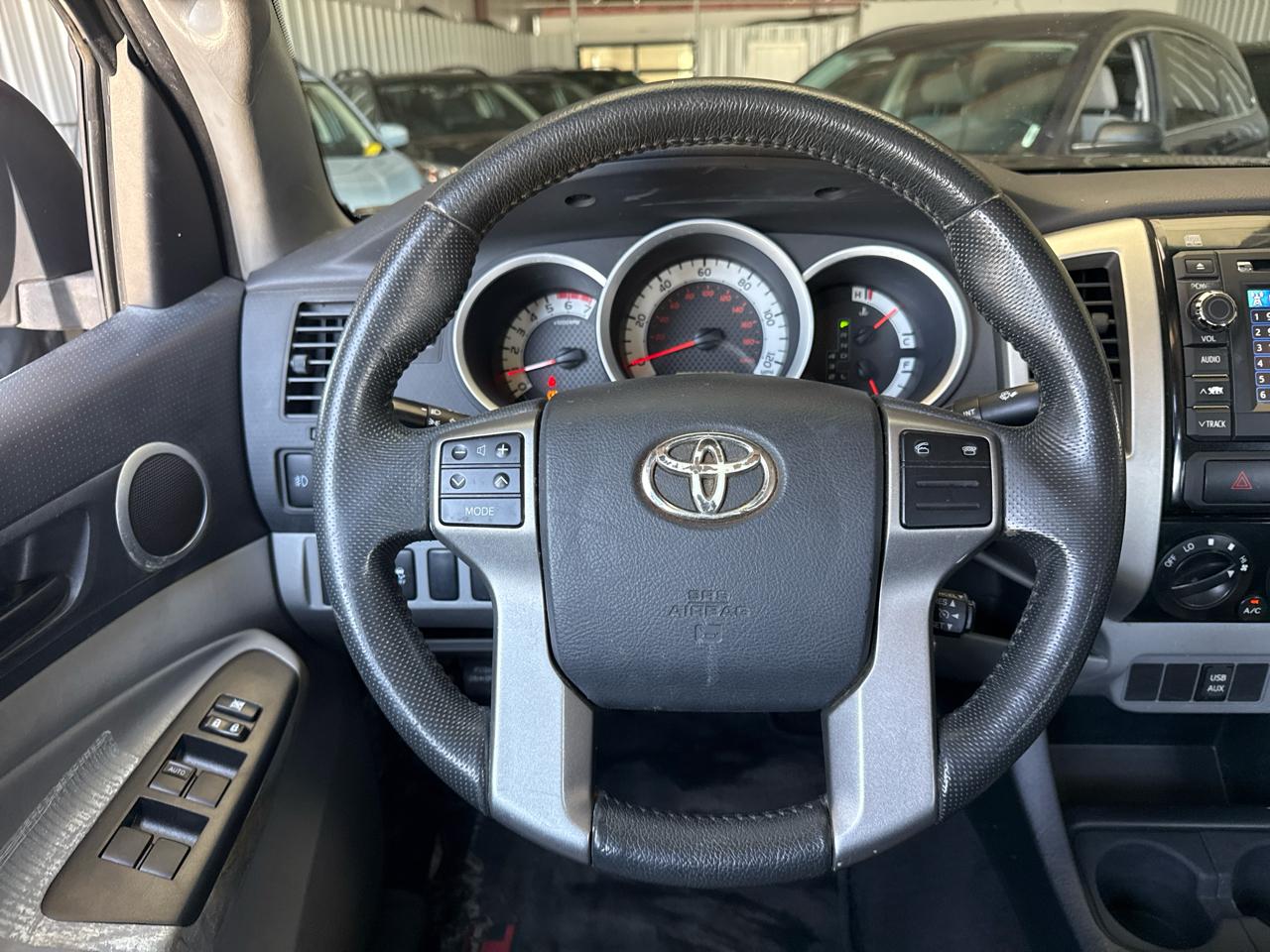 Toyota Tacoma 2WD Double Cab V6 AT PreRunner (Natl) 2013
