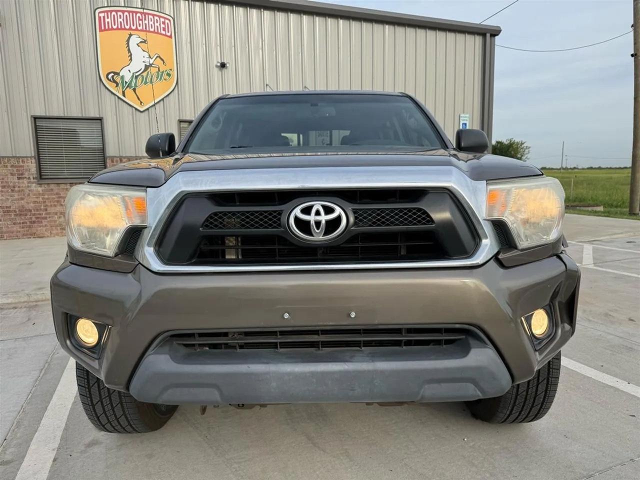 Toyota Tacoma 2WD Double Cab V6 AT PreRunner (Natl) 2013