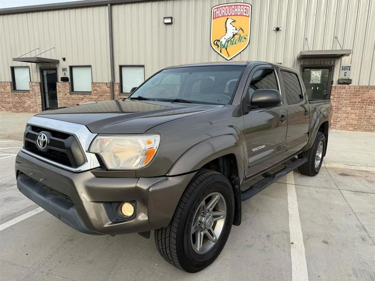 Toyota Tacoma 2WD Double Cab V6 AT PreRunner (Natl) 2013